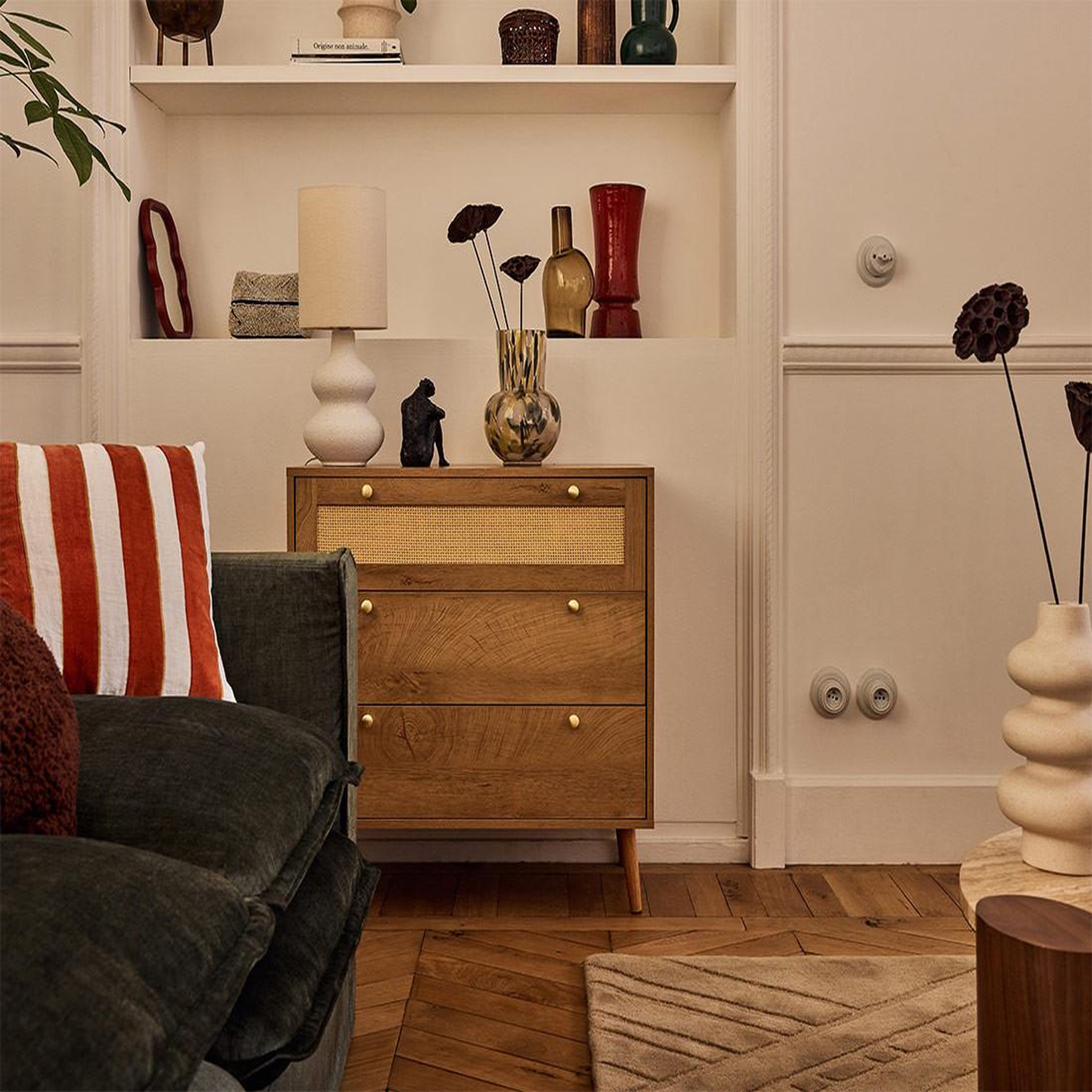 Voir la diapositive 3 : BEST MOBILIER Goto - commode - effet bois et cannage - 80 cm