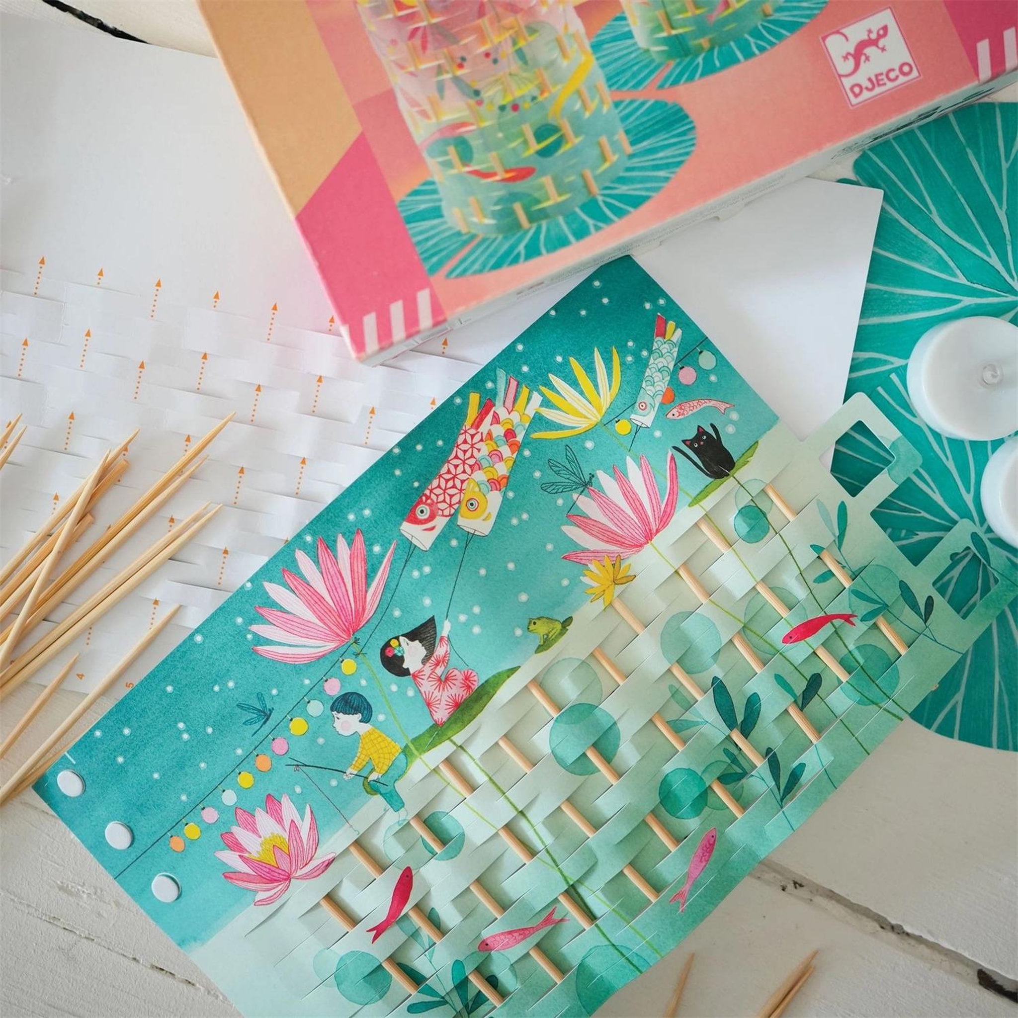Voir la diapositive 4 : Djeco Do It Yourself 2 photophores à tisser Danse des lucioles