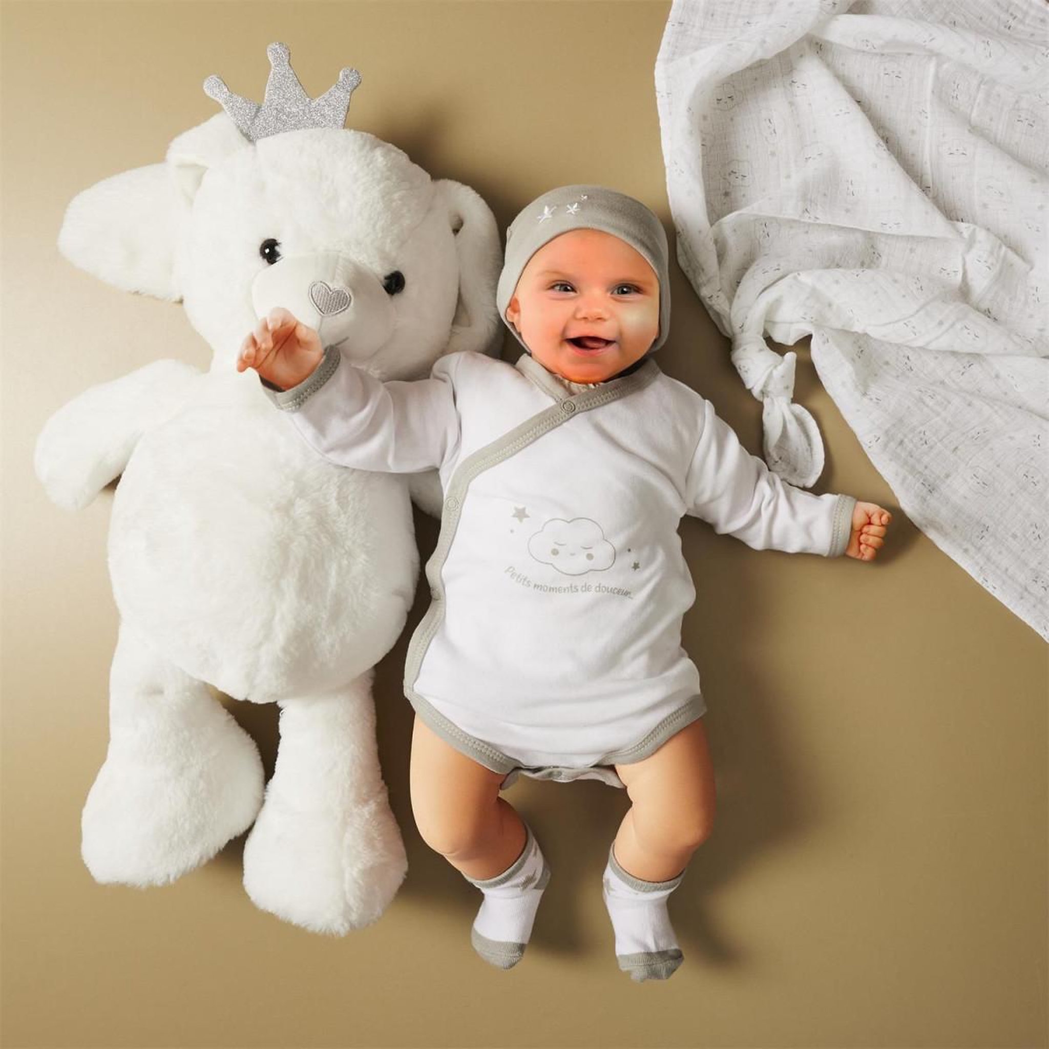 Voir la diapositive 2 : Tom & Zoé Coffret Naissance Bébé  Vêtement  0-3 Mois Taupe