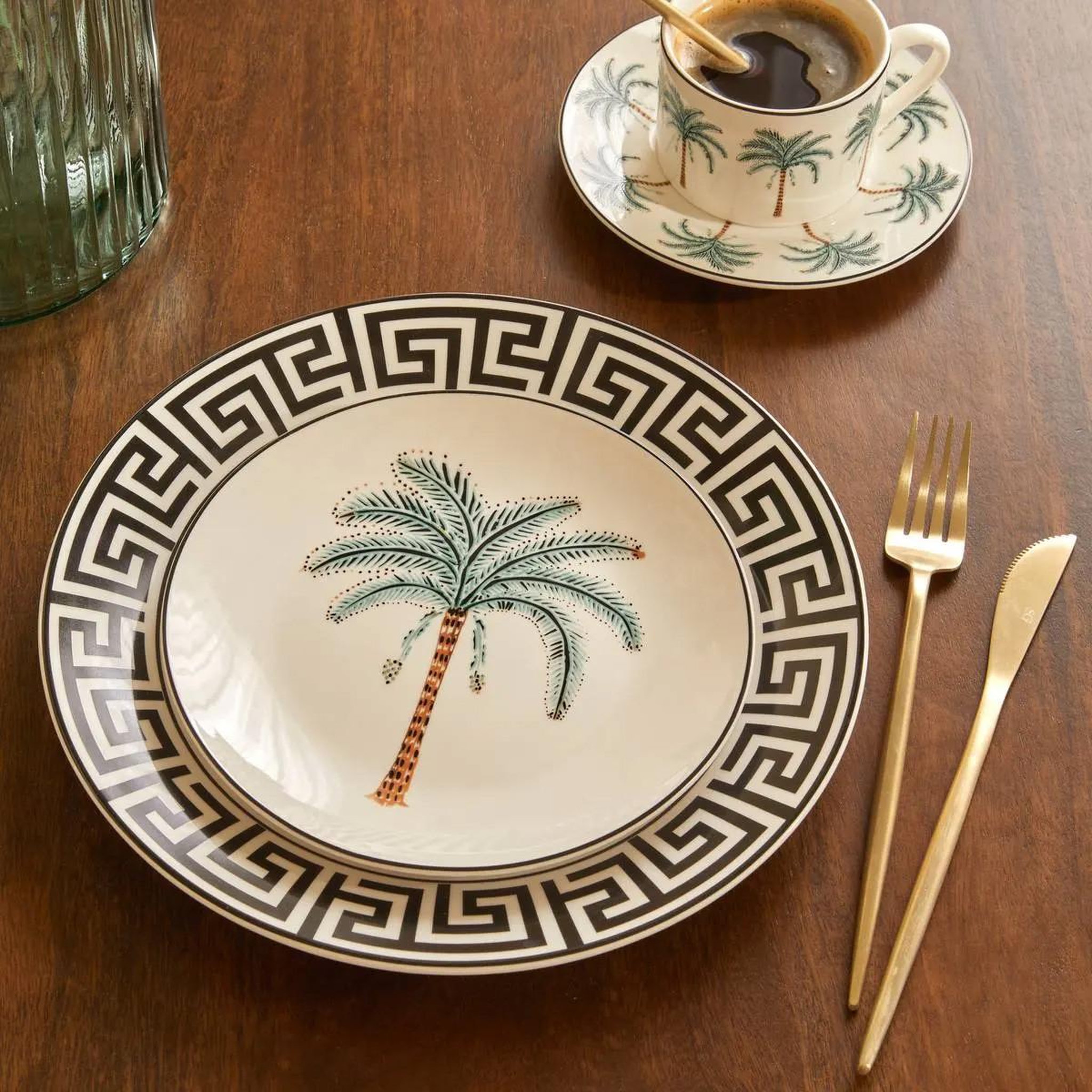 Voir la diapositive 3 : SECRET DE GOURMET Lot de 6 assiettes plates  the palm resort  26cm noir