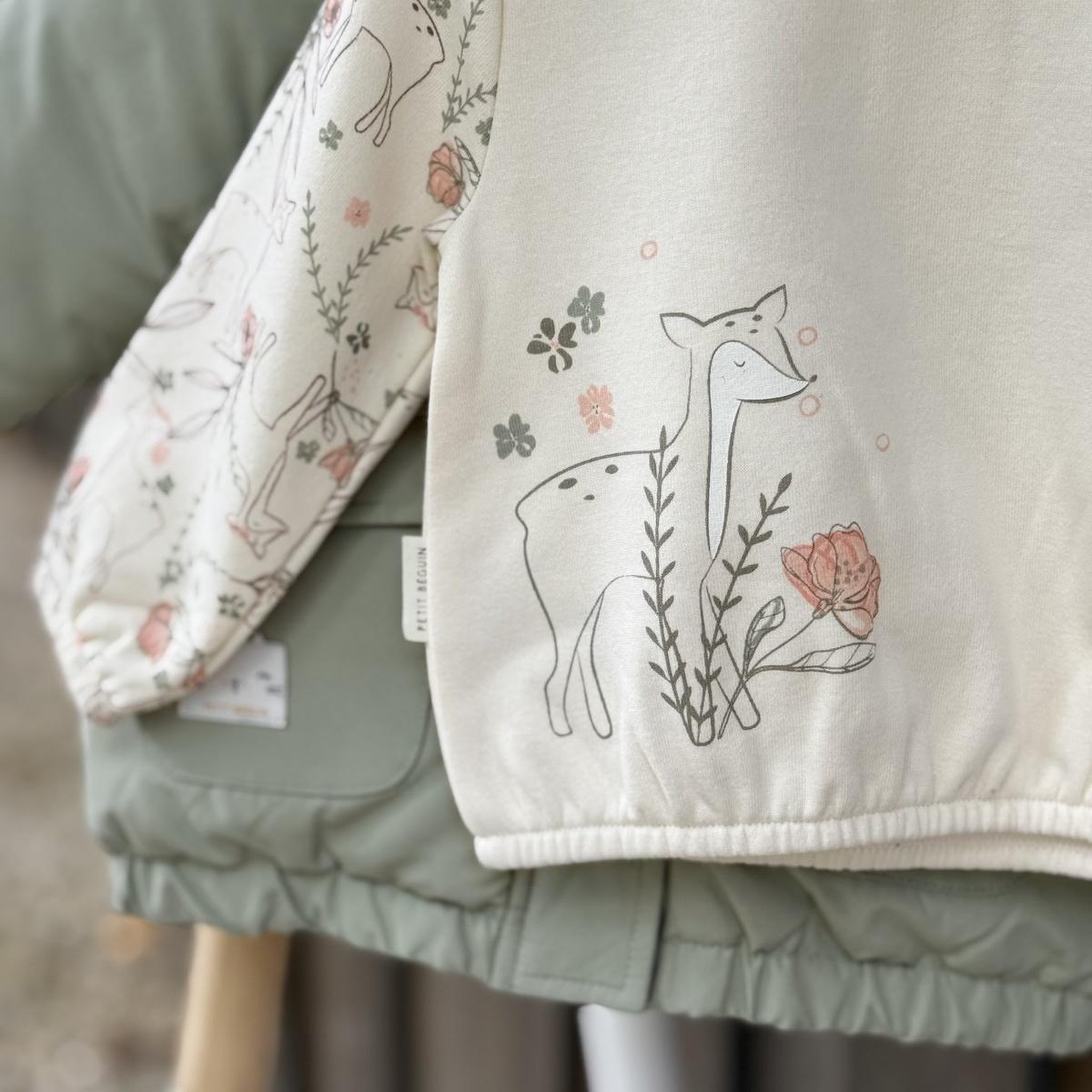 Voir la diapositive 6 : Petit Béguin Sweat-shirt enfant en molleton lison
