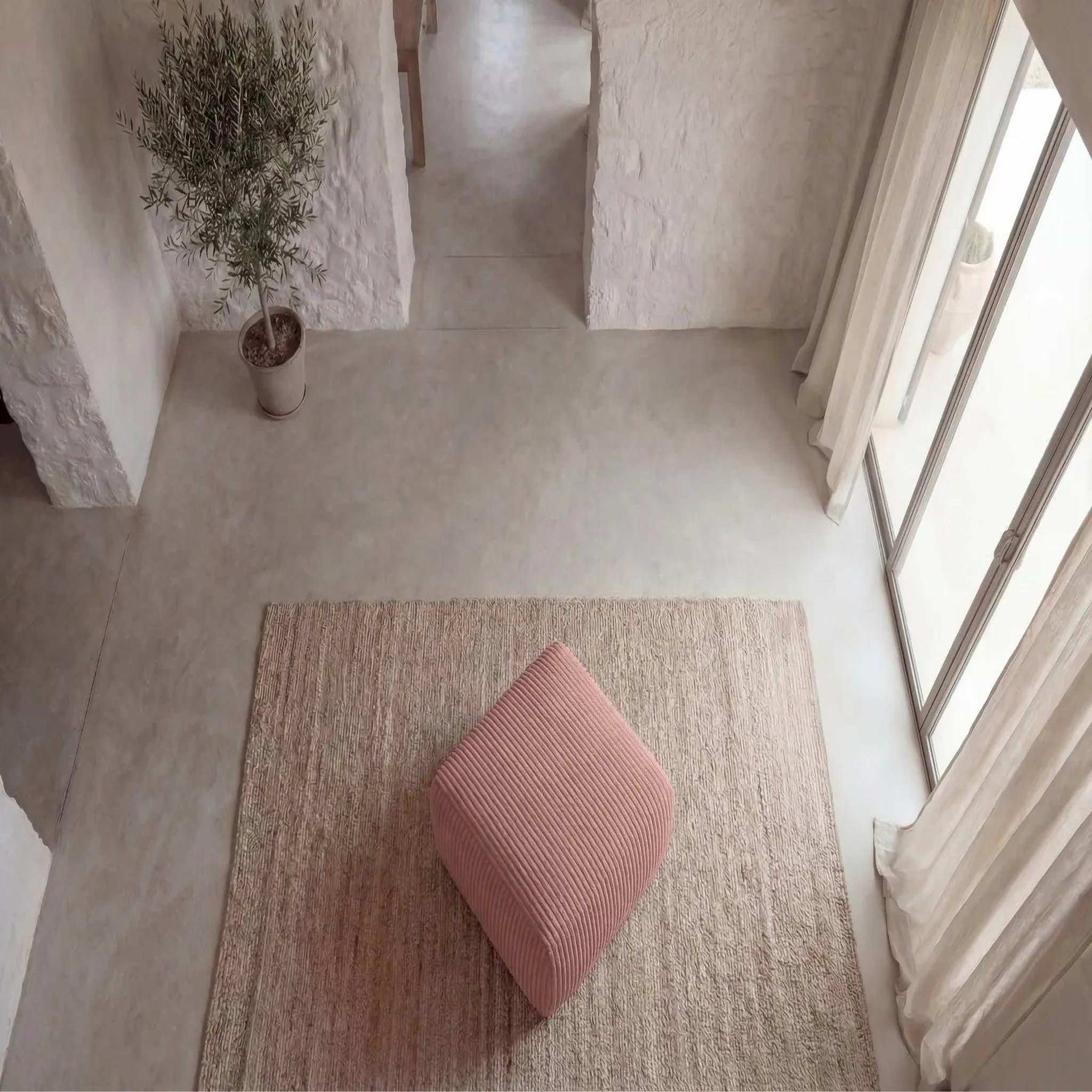 Voir la diapositive 5 : CASANOVA PARIS Elio - pouf velours côtelé