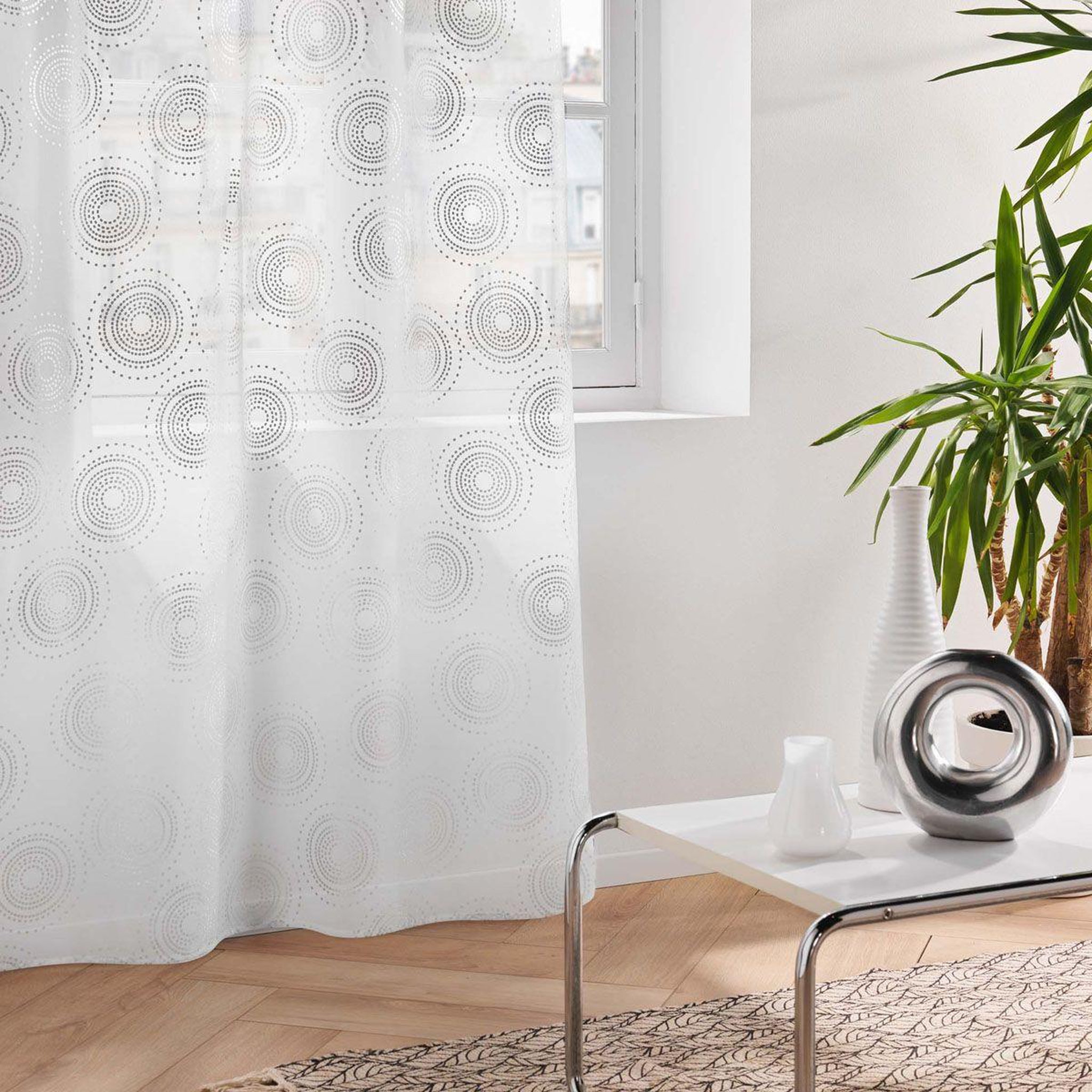 Voir la diapositive 4 : Douceur d'Intérieur Rideau voilage à œillets  lison  140x240cm argent