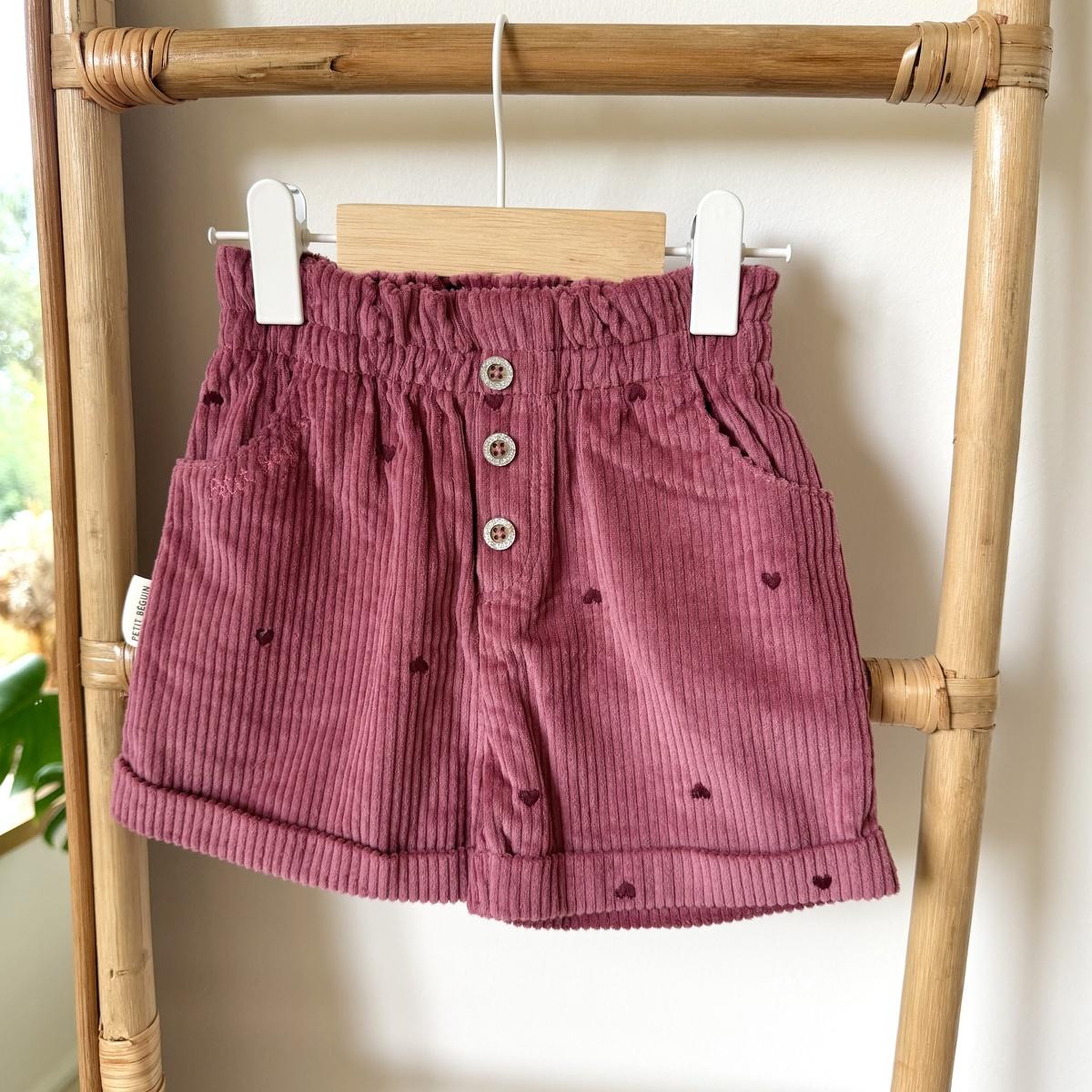 Voir la diapositive 4 : PETIT BEGUIN Short enfant en velours côtelé aimée