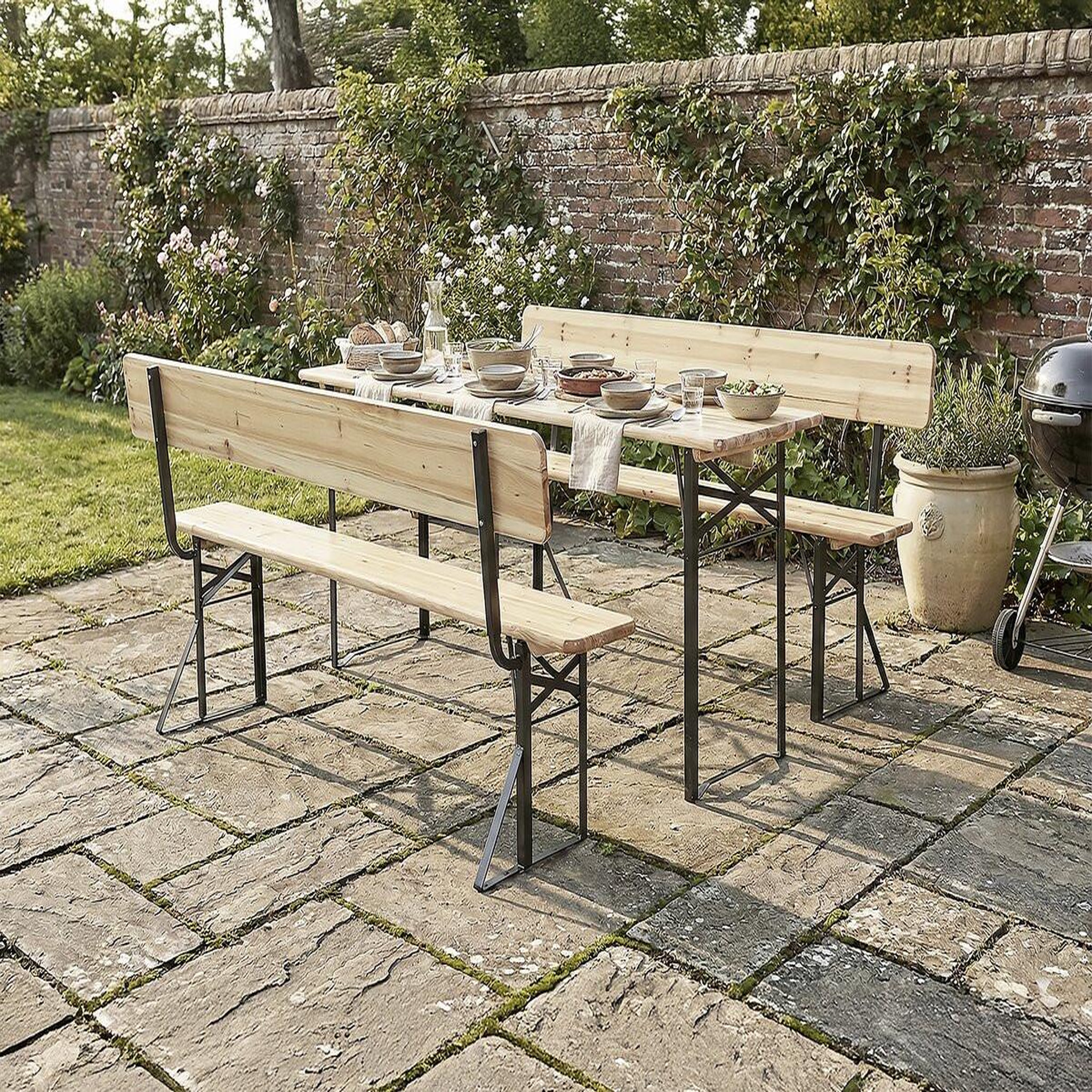 Voir la diapositive 2 : Habitat et Jardin Salon de jardin set brasserie en bois avec dossier  lisbonne  - 180 cm - marron