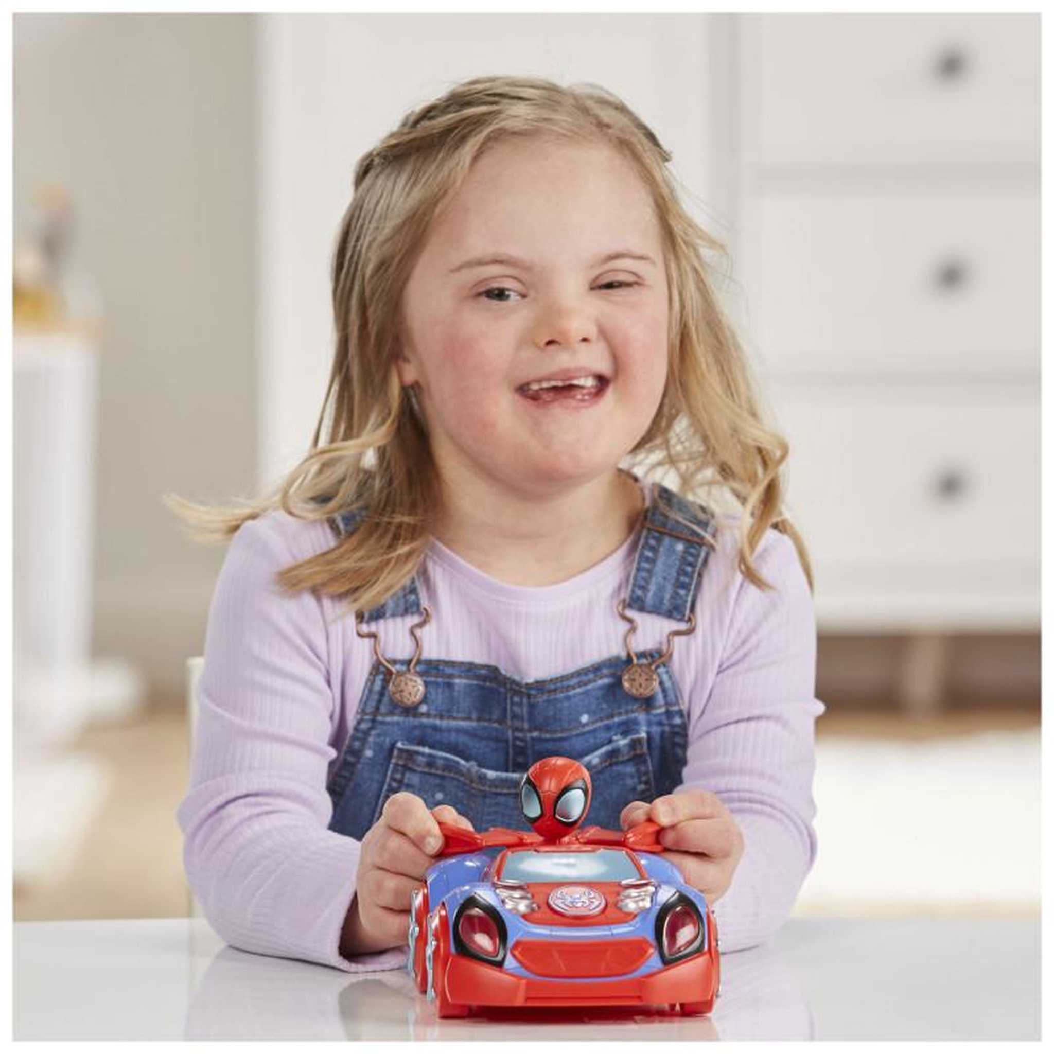 Voir la diapositive 4 : HASBRO Hasbro - Marvel Spidey and His Amazing Friends Glow Tech Web-Crawler F42525L00