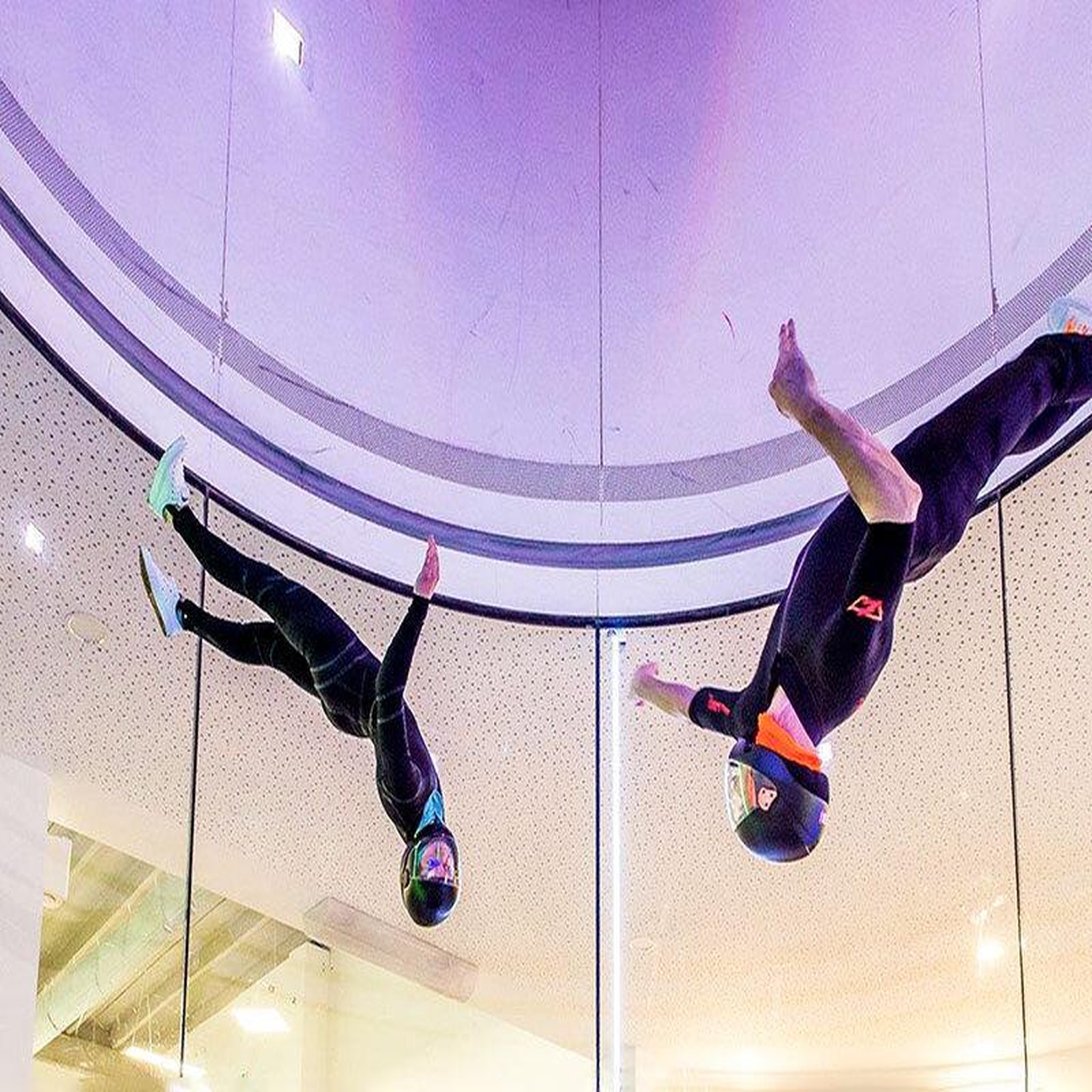 Voir la diapositive 2 : Smartbox Trois vols consécutifs en simulateur de chute libre près de lille - coffret cadeau sport & aventure