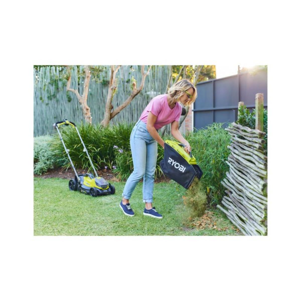 Ryobi Tondeuse poussée RYOBI - OLM1833B - 18V One+ - coupe 33 cm - sans batterie ni chargeur