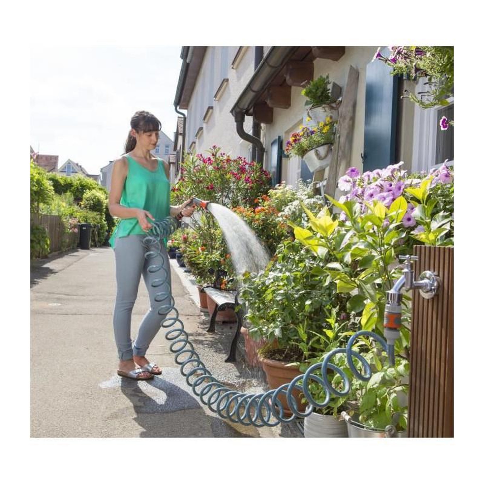 Voir la diapositive 4 : Gardena GARDENA Flexible darrosage - Longueur 10m - O9mm - Arrosage petits espaces - Kit complet avec raccords - Garantie 5 ans 4647-20