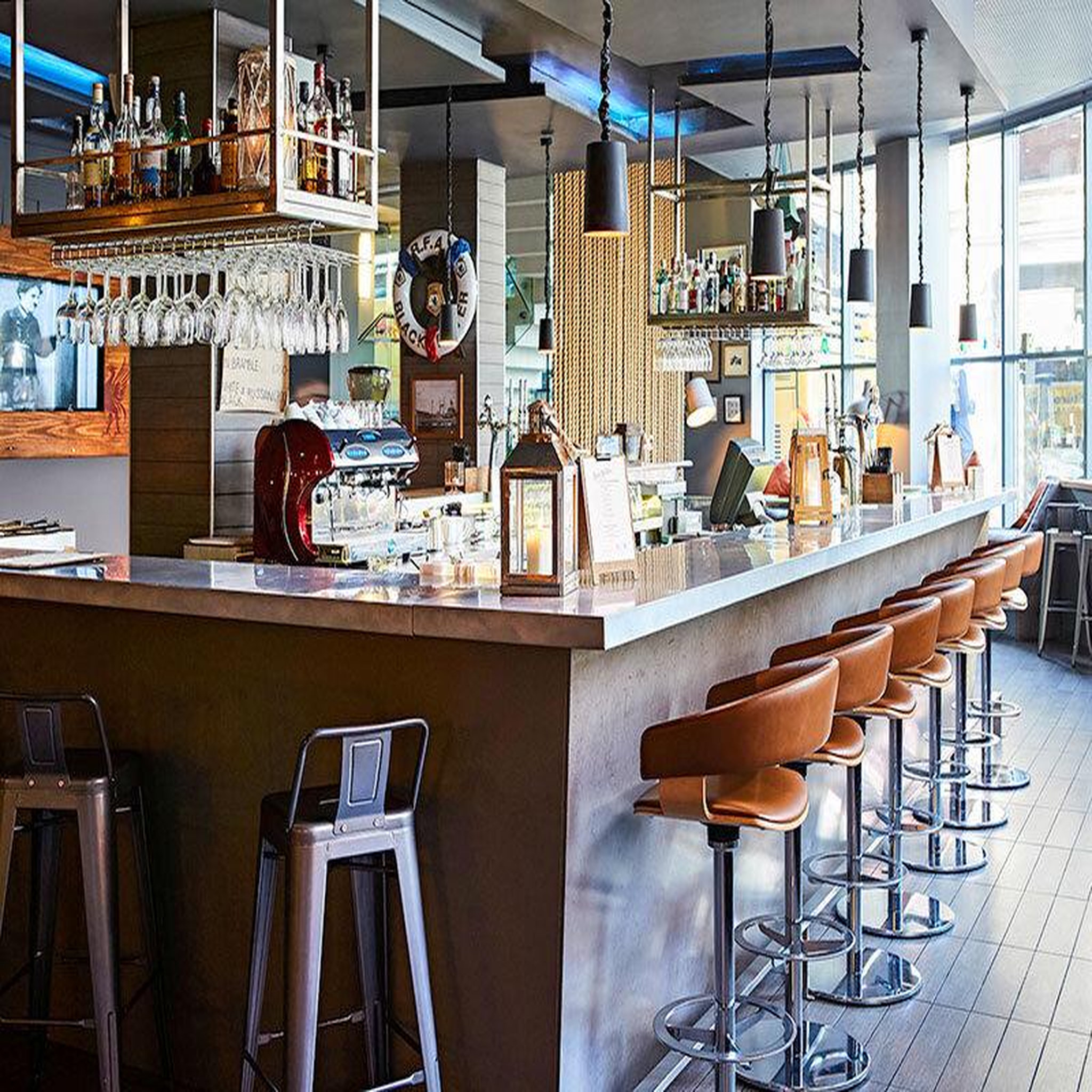 Voir la diapositive 6 : Smartbox Week-end à londres : 1 ou 2 nuits en hôtel ou en appart'hôtel - coffret cadeau séjour