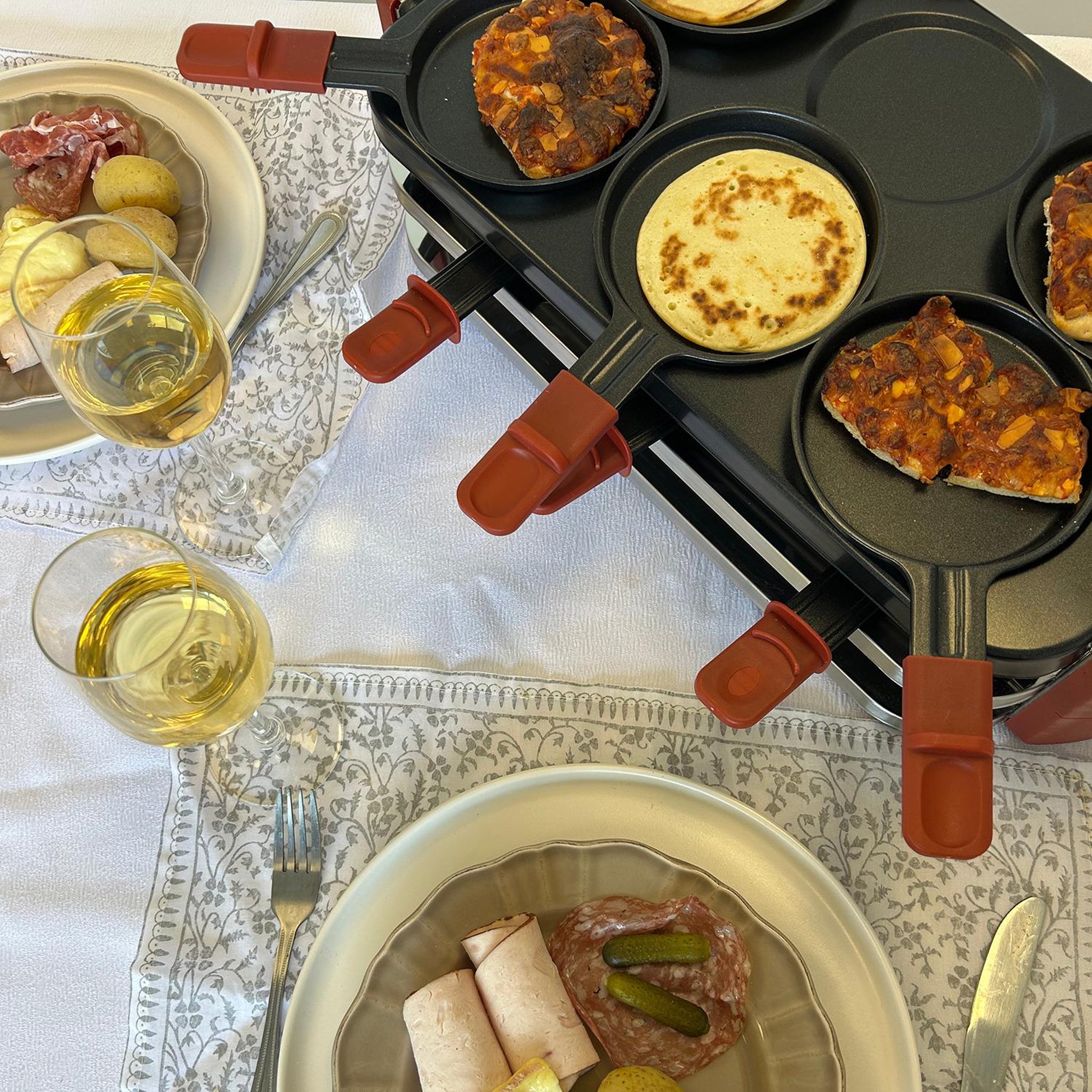 Voir la diapositive 5 : LITTLE BALANCE Appareil à raclettes 6/8 personnes + pizza + crêpe - 8952