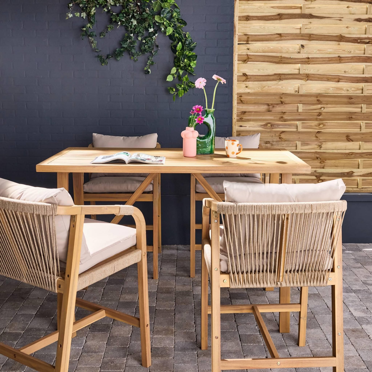 SWEEEK Table haute de jardin bois d'acacia + 4 assises Paloma et Zahara naturel 150 x 81 x 100 cm