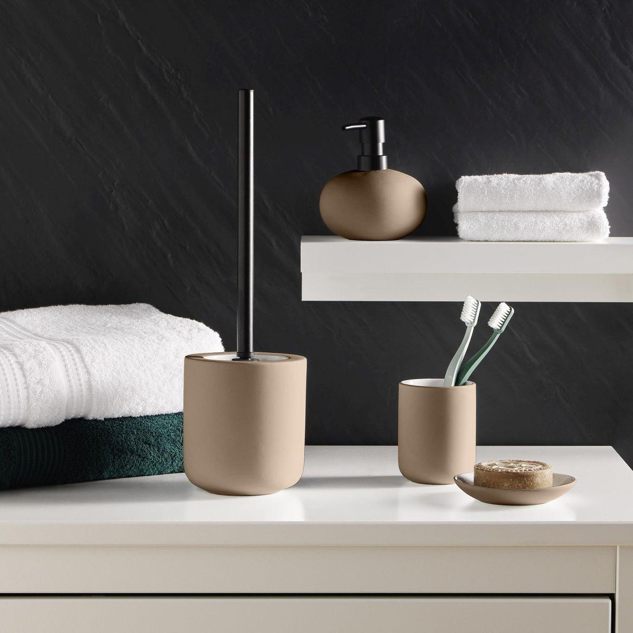 Voir la diapositive 3 : Douceur d'Intérieur Distributeur de savon  mambo  12cm sable