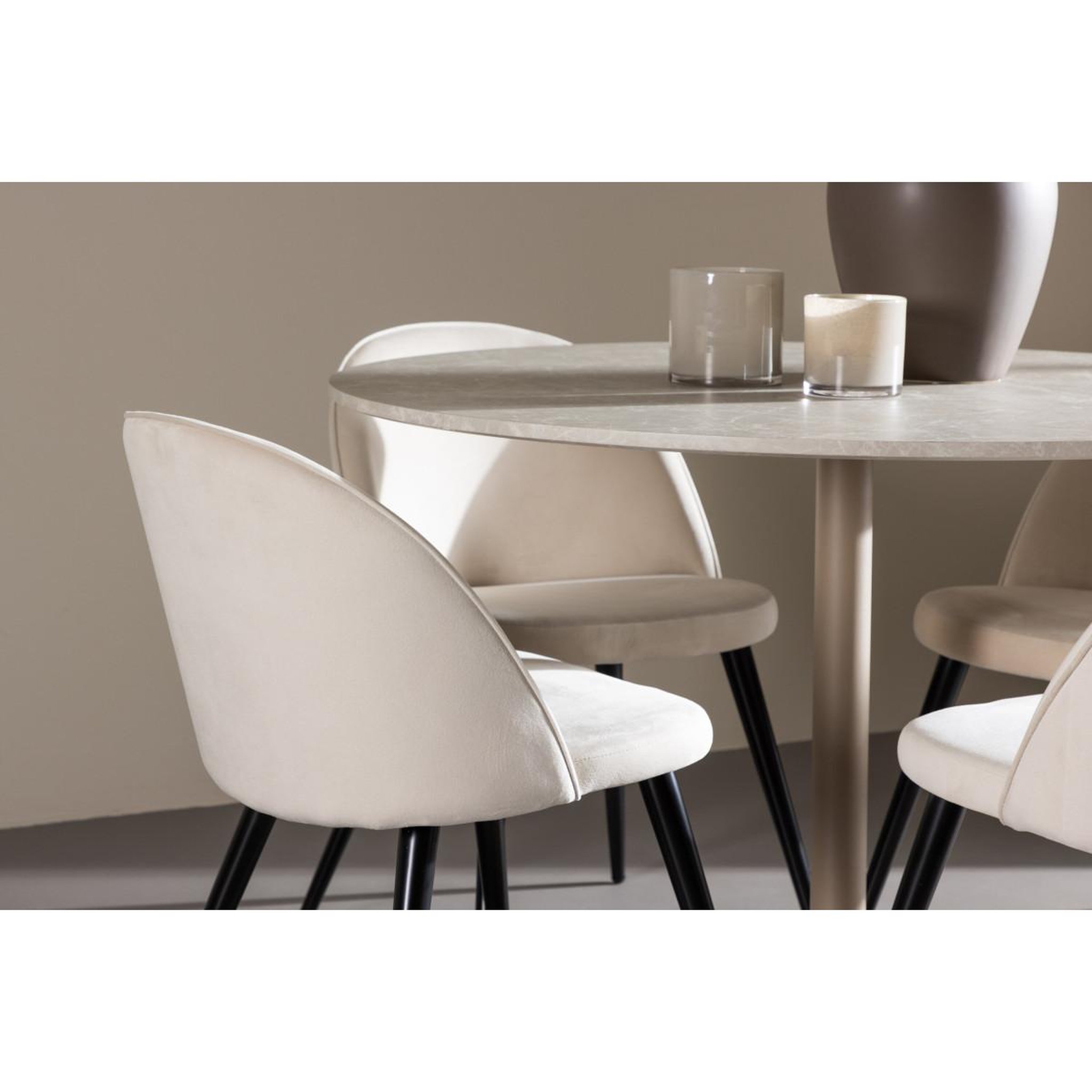 Voir la diapositive 4 : Paris Prix Ensemble table à manger & 4 chaises  lycke & velvet  110cm beige