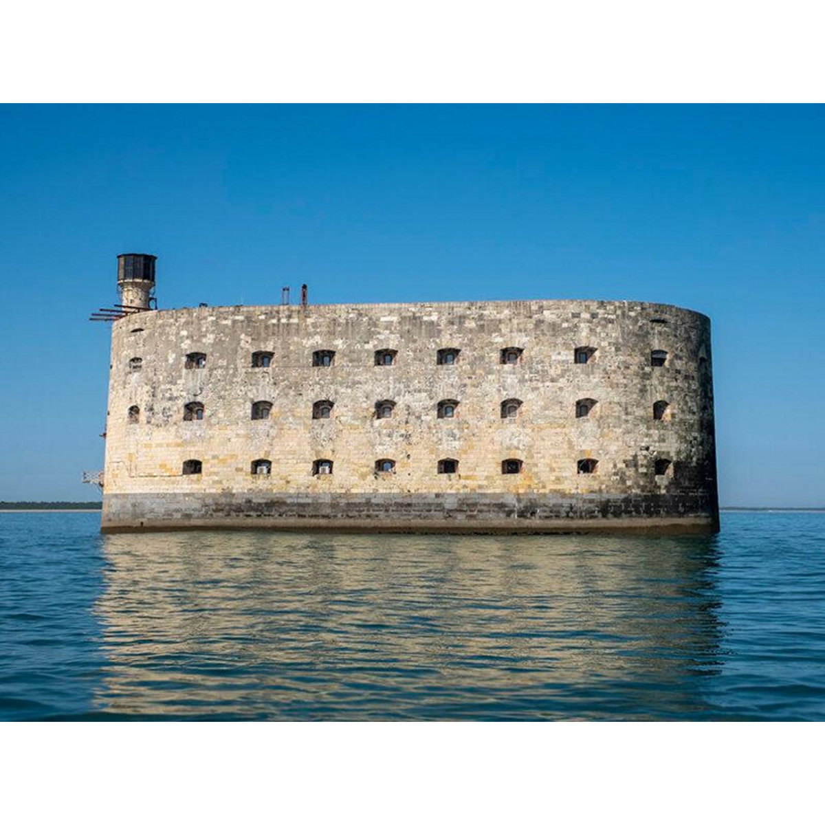 Smartbox Croisière romantique en catamaran au fort Boyard avec champagne pour 2 - Coffret Cadeau Sport & Aventure