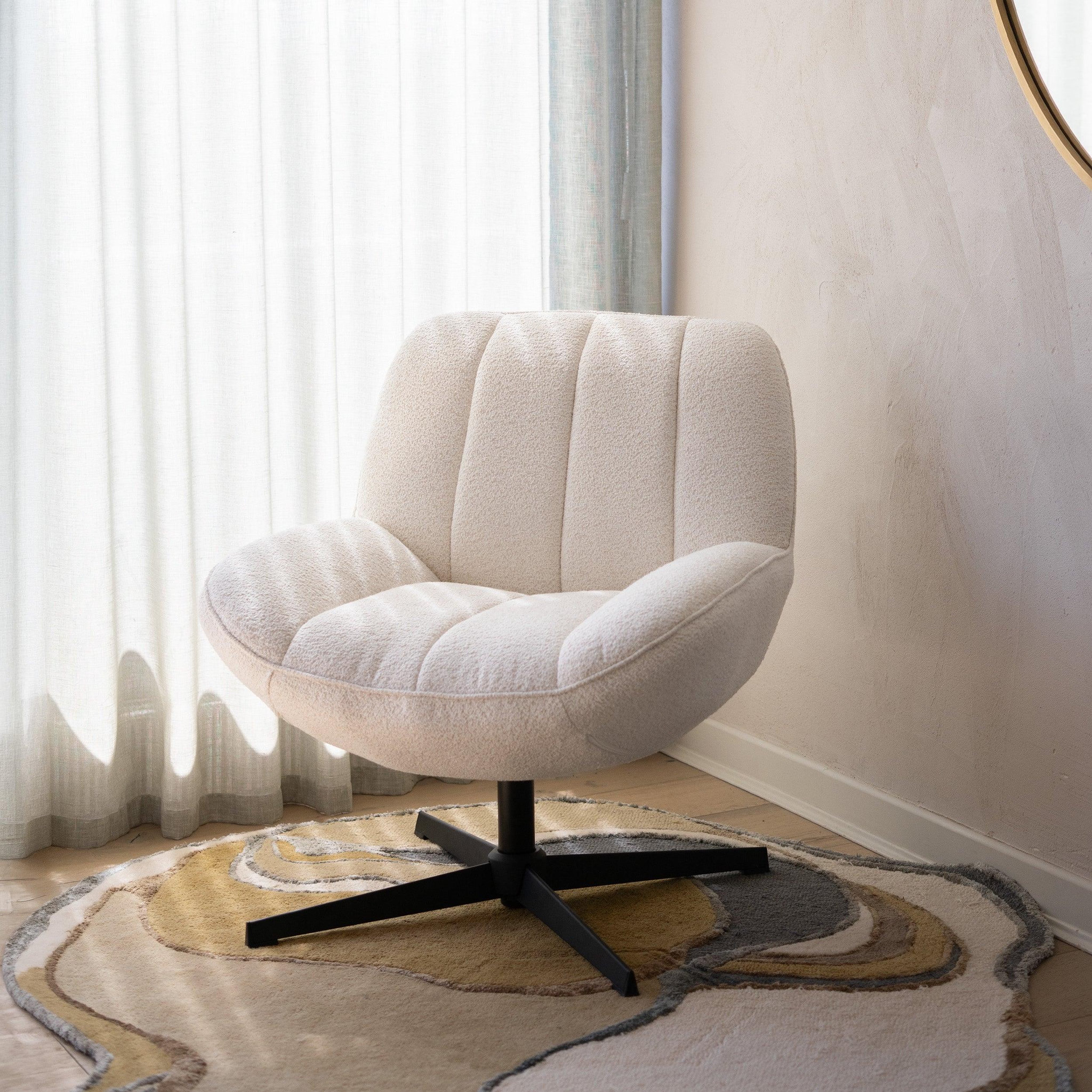 Voir la diapositive 2 : MAISON PAVANE Fauteuil pivotant en tissu bouclé blanc cassé-Elvis
