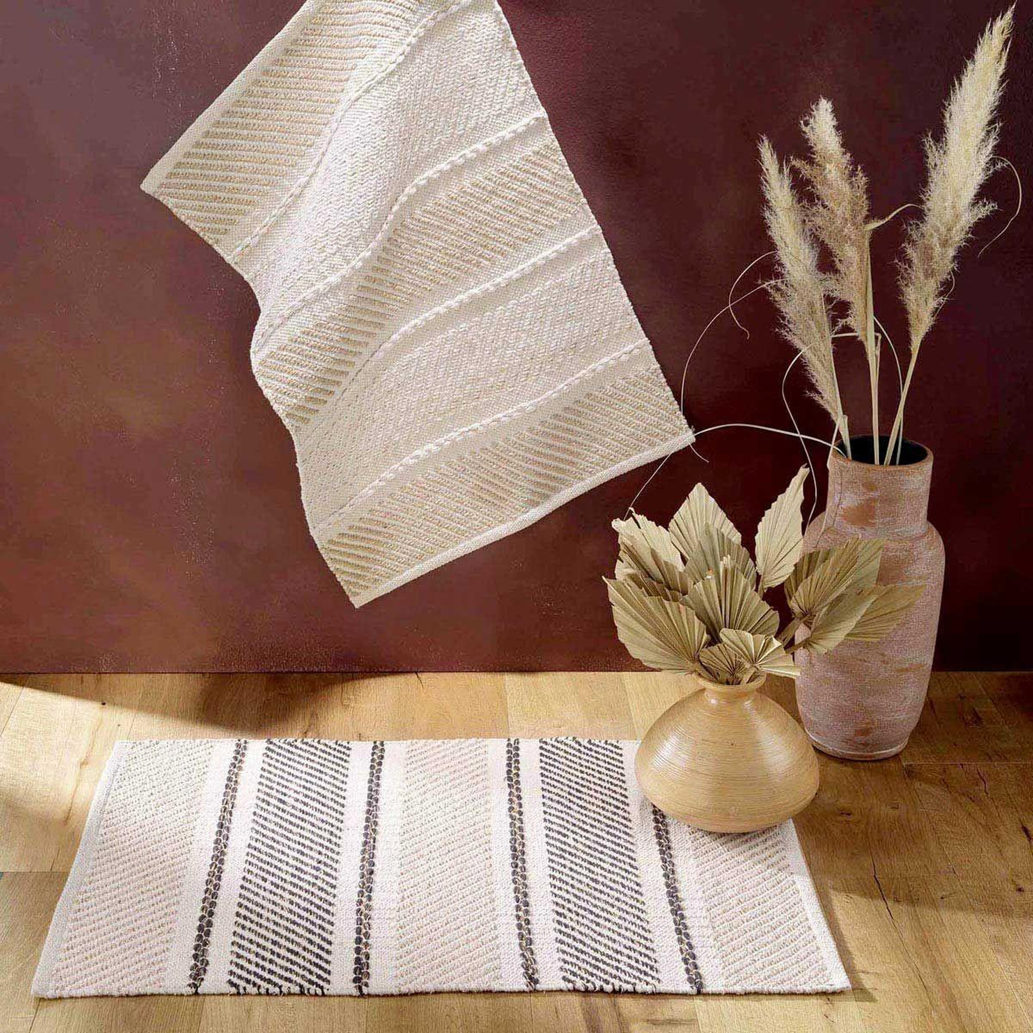 Voir la diapositive 4 : Douceur d'Intérieur Tapis déco fantaisie  silves  60x90cm naturel