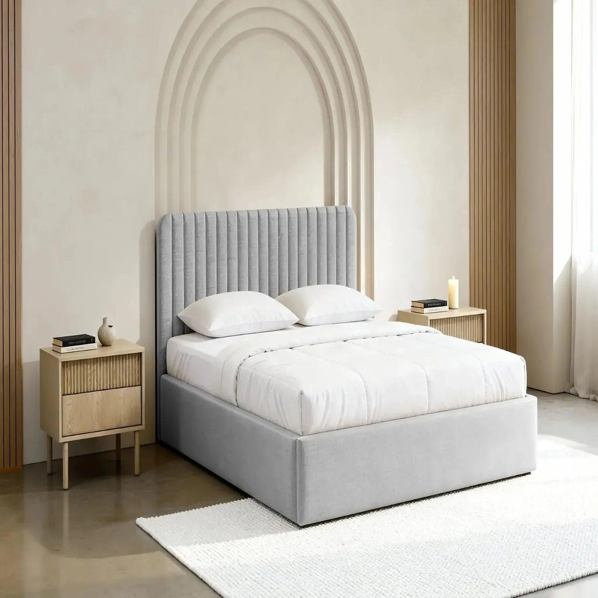 Voir la diapositive 2 : CASANOVA PARIS JEANNE - Lit coffre tissu velours