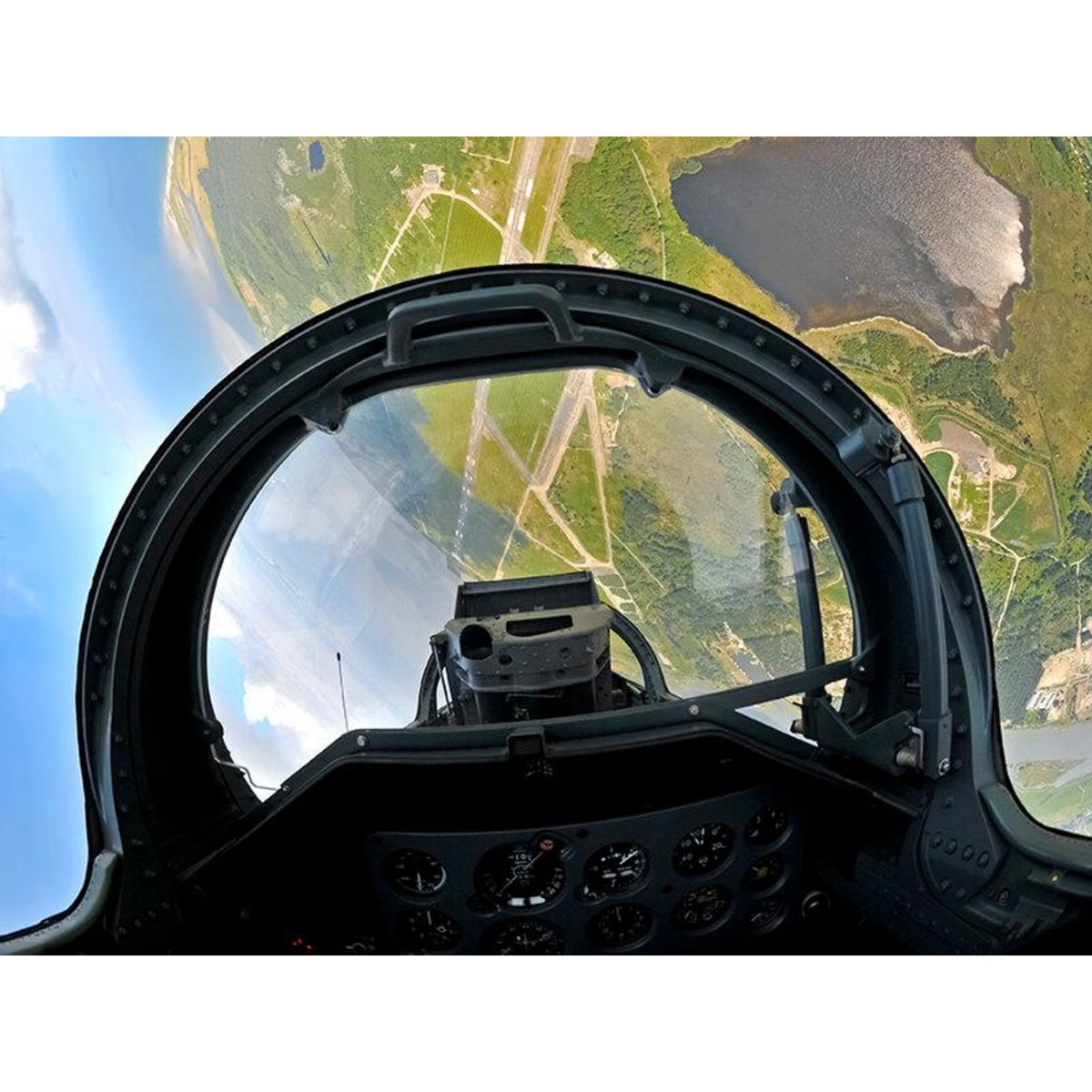 Smartbox Pilote d'un jour en Floride : vol de 30 minutes en avion de chasse L-39 Albatros - Coffret Cadeau Sport & Aventure