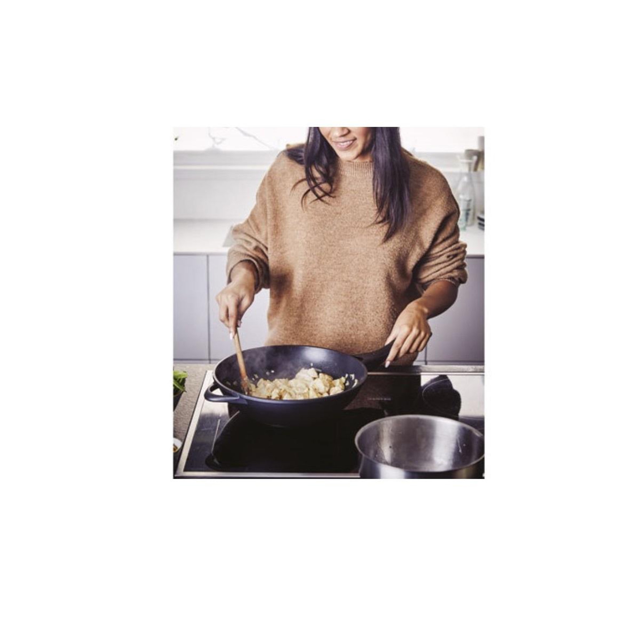 Voir la diapositive 2 : Beka Poêle wok aluminium 30cm noir - 101699