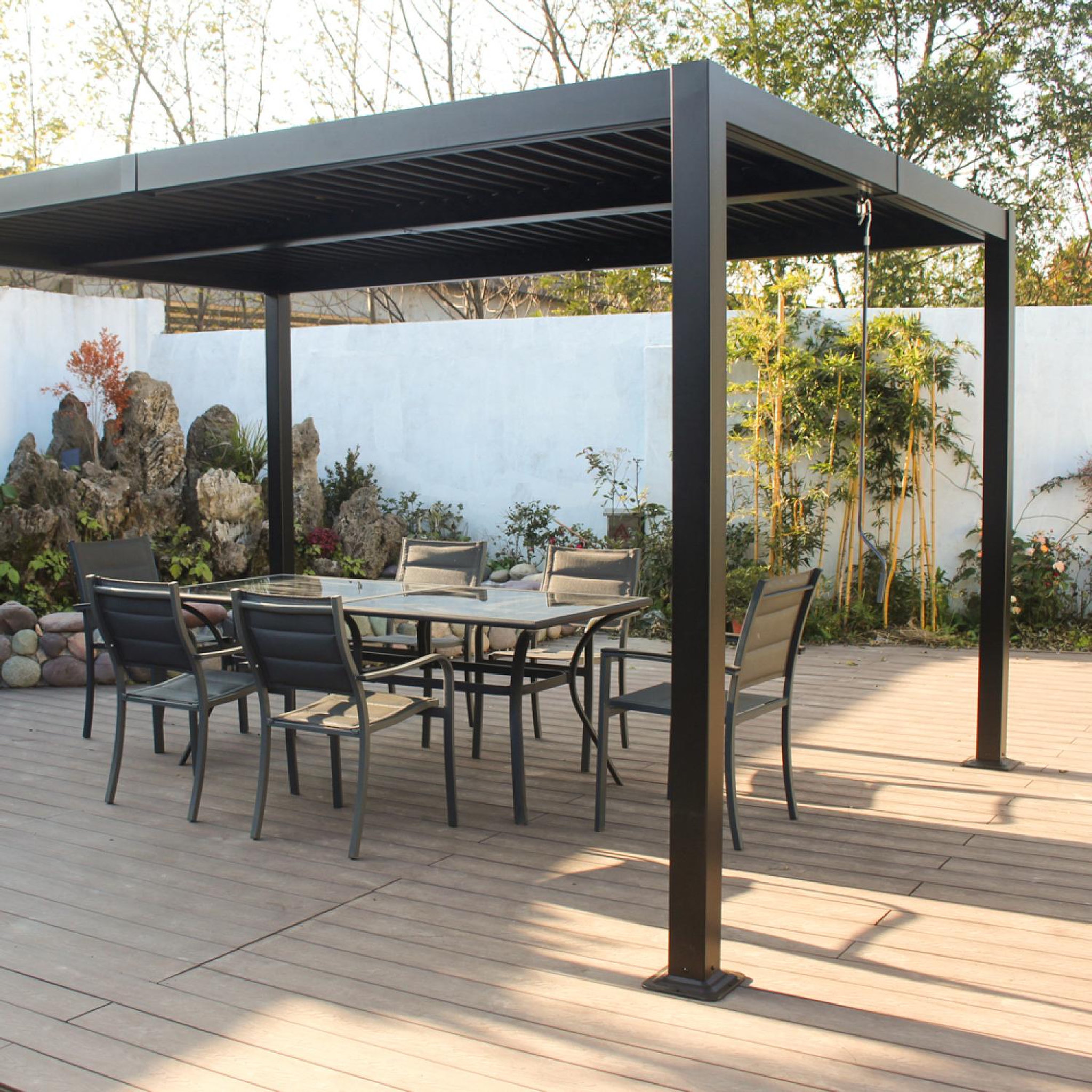 Voir la diapositive 3 : CONCEPT USINE Pergola bioclimatique 4x3m structure et lames en aluminium noir naxos