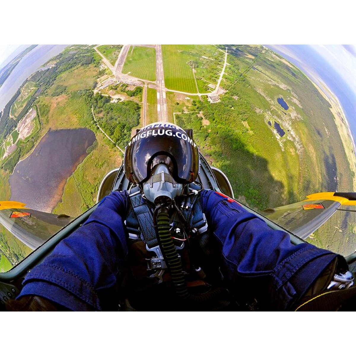 Smartbox Pilote d'un jour en Allemagne : formation et vol en avion de chasse L-39 Albatros - Coffret Cadeau Sport & Aventure