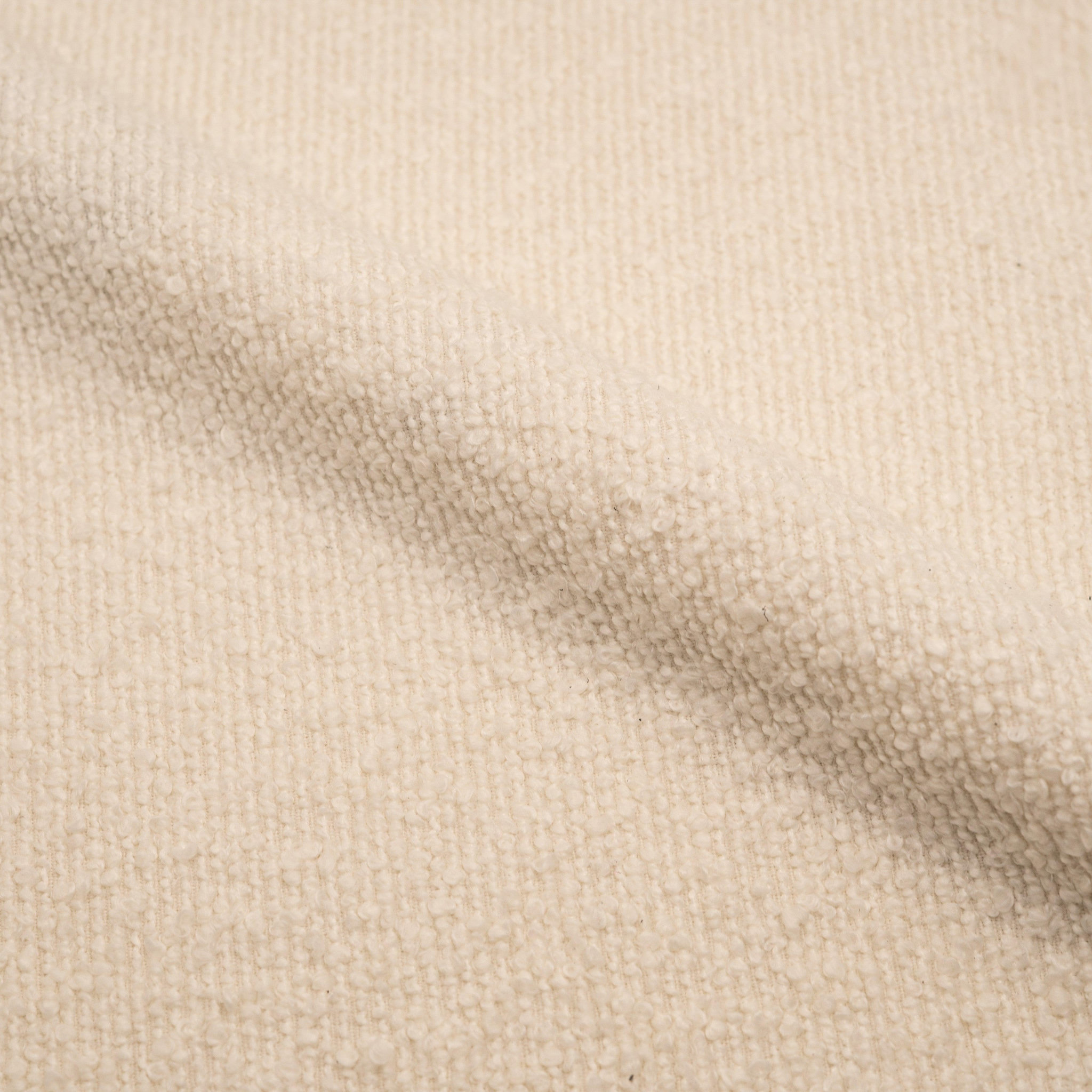 Voir la diapositive 3 : MAISON PAVANE Lot de 2 chaises en tissu bouclé beige-swan