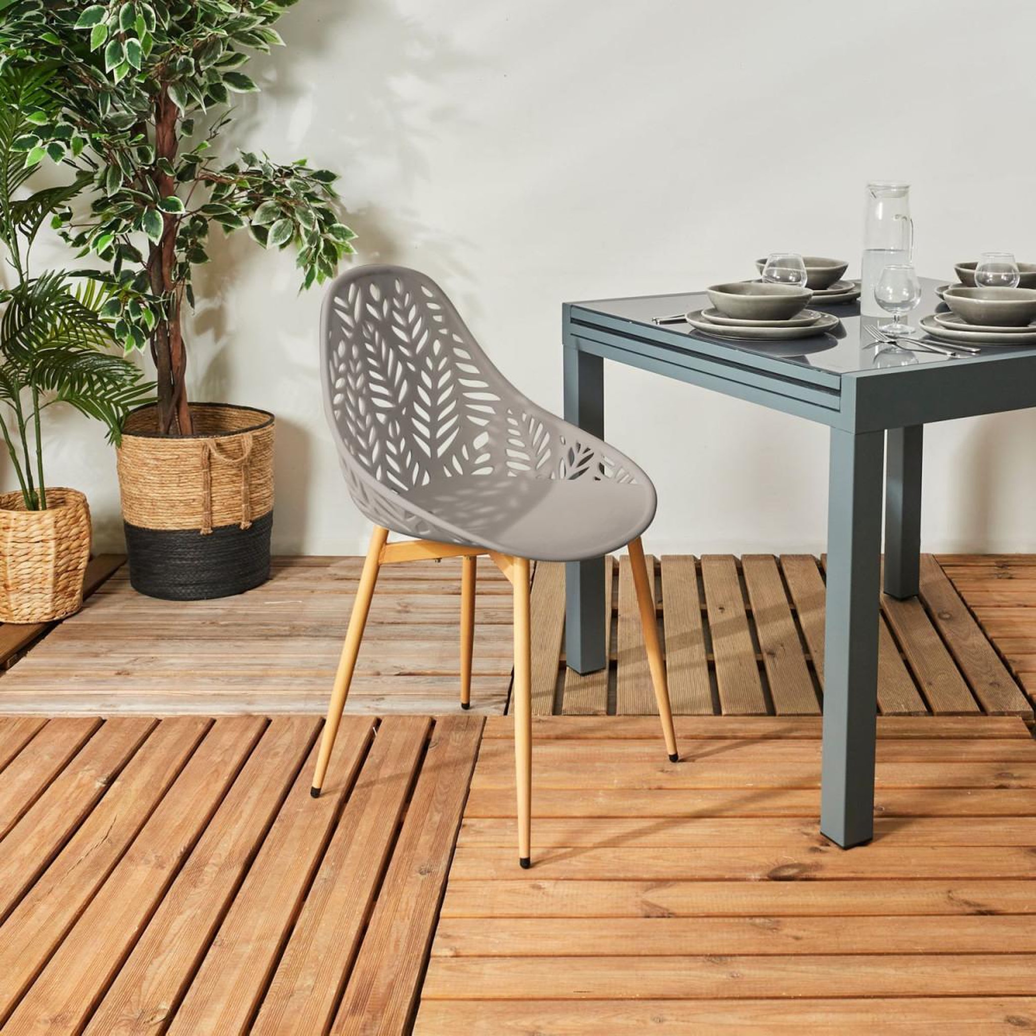 Voir la diapositive 3 : The Home Deco Factory Lot de 4 chaises de jardin  lucena  83cm taupe