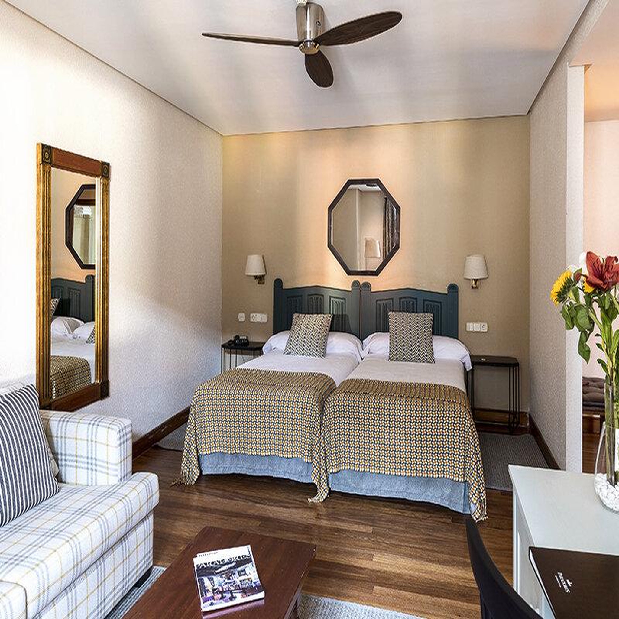 Voir la diapositive 3 : Smartbox Parador de hondarribia 4* : 3 jours avec petits-déjeuners pour 2 personnes - coffret cadeau séjour
