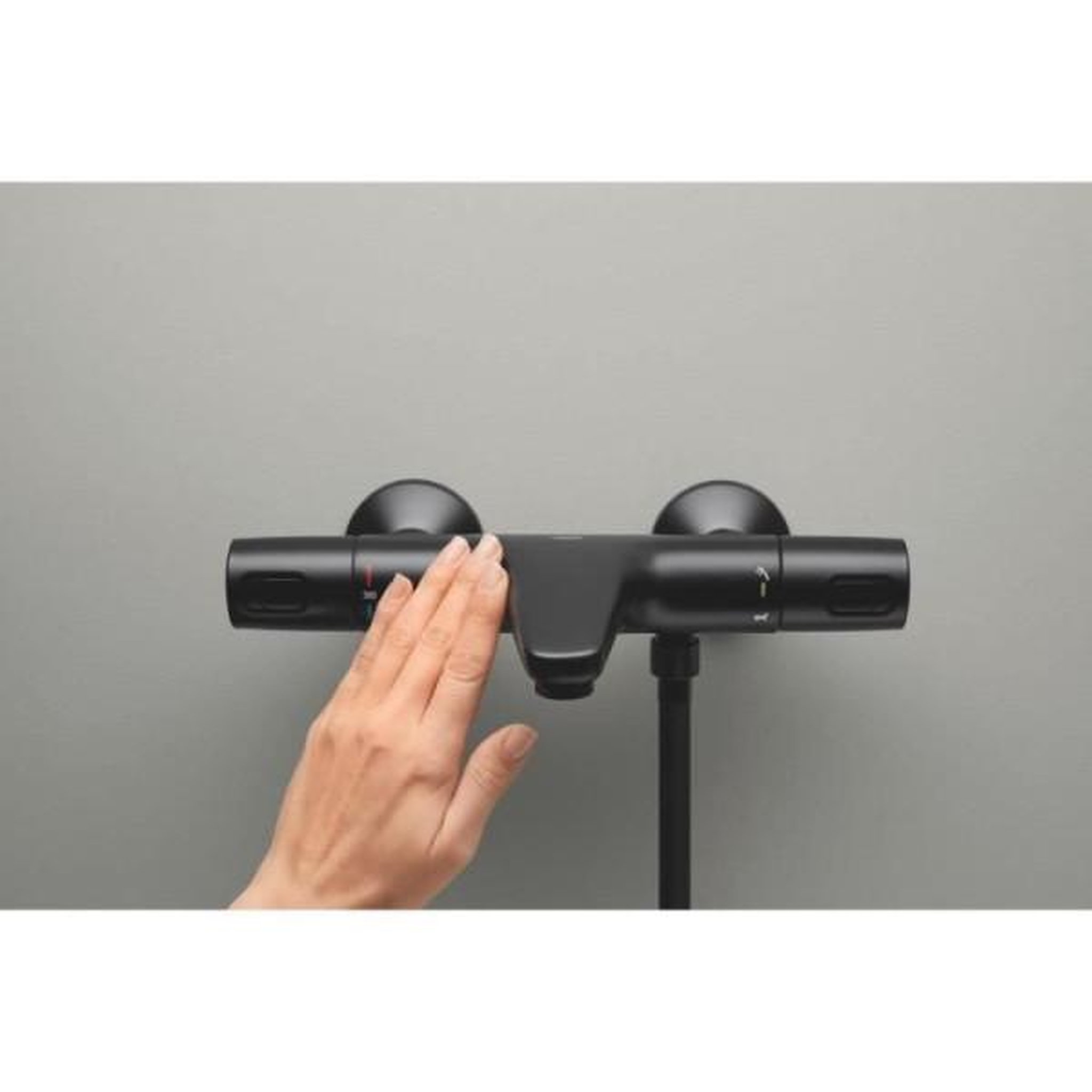 Voir la diapositive 4 : Grohe Mitigeur thermostatique bain/douche - grohe precision trend - 1022162432 - noir mat - montage mural apparent - economie d'eau