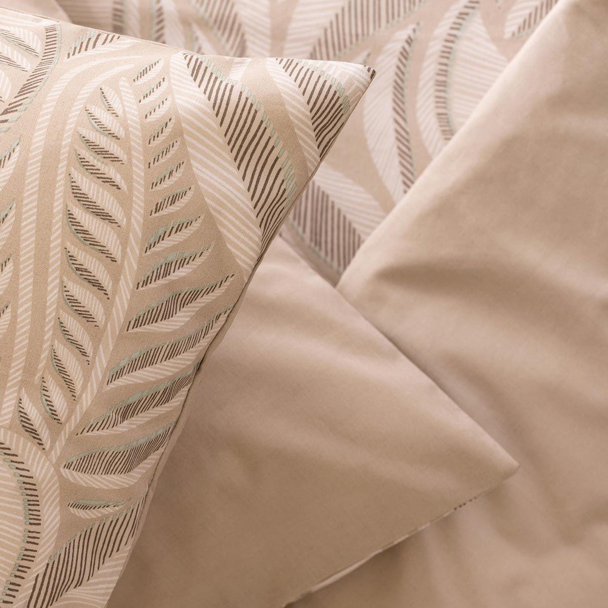 Voir la diapositive 4 : ATMOSPHERA Parure de lit imprimée  nalh  260x240cm beige