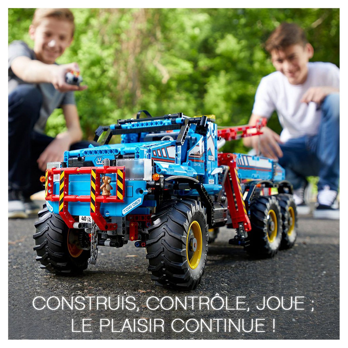 LEGO Technic 42070 - La dépanneuse tout-terrain 6x6