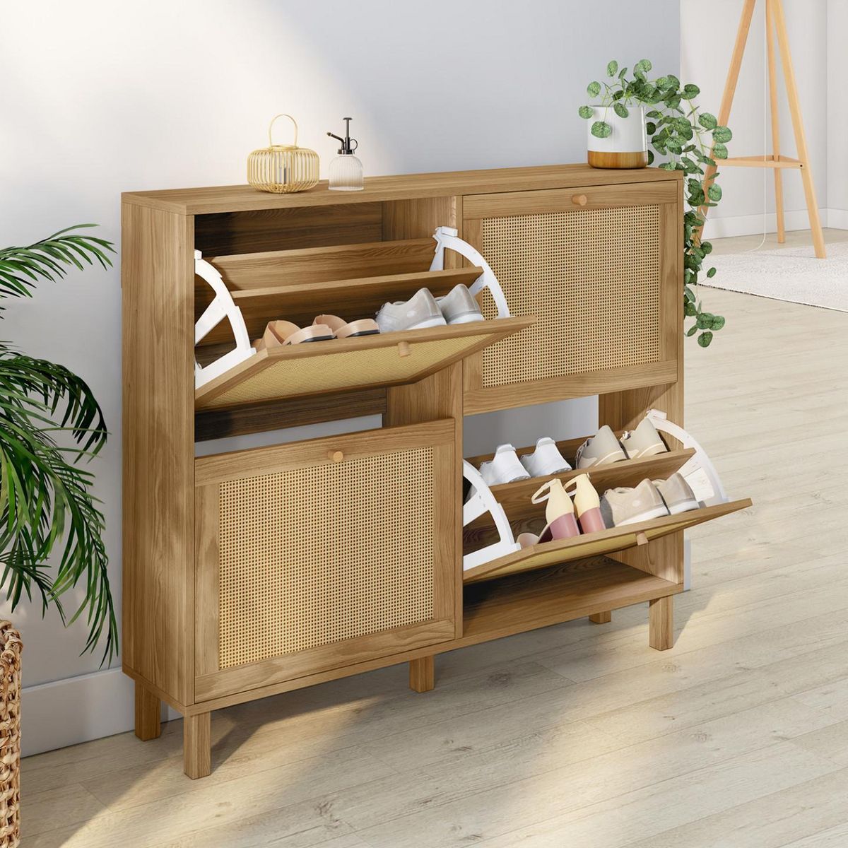 ID MARKET Meuble à chaussures 20 paires HANAE 4 portes effet naturel cannage