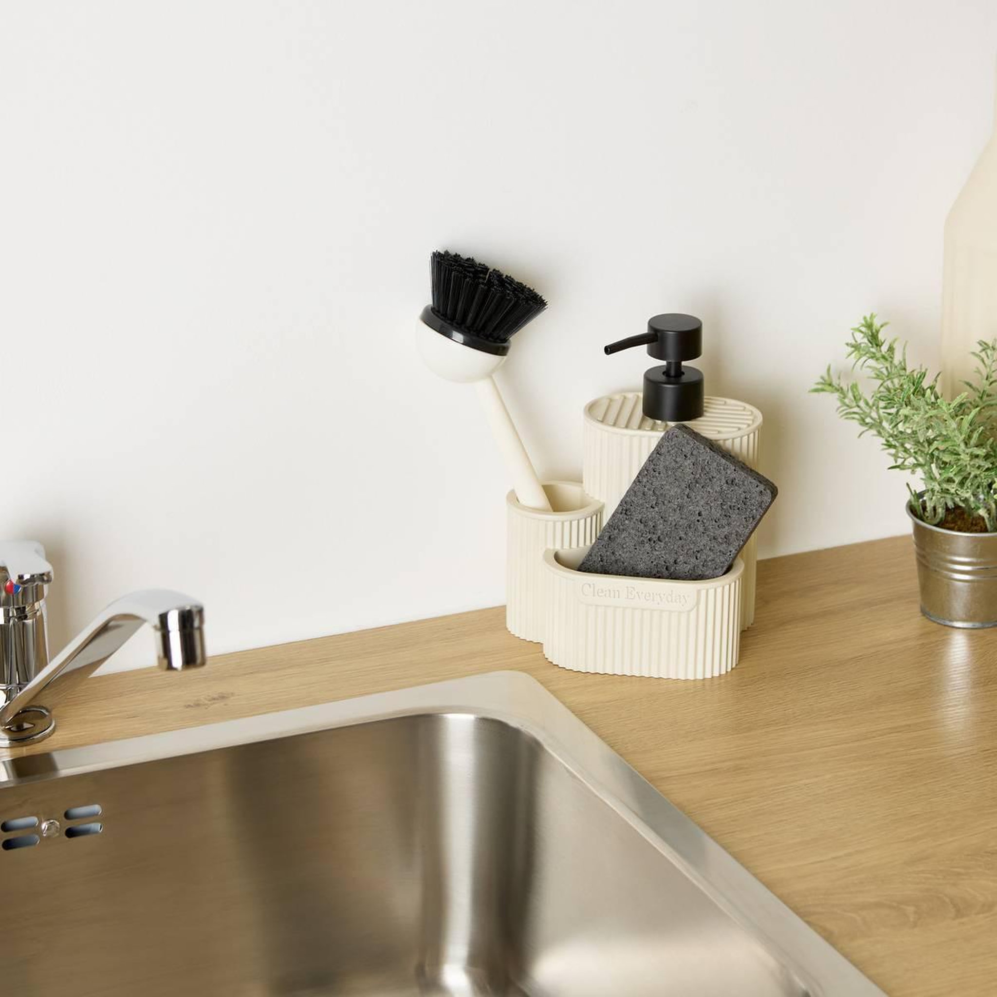 Voir la diapositive 5 : FIVE Set distributeur de savon  terra  17cm argile