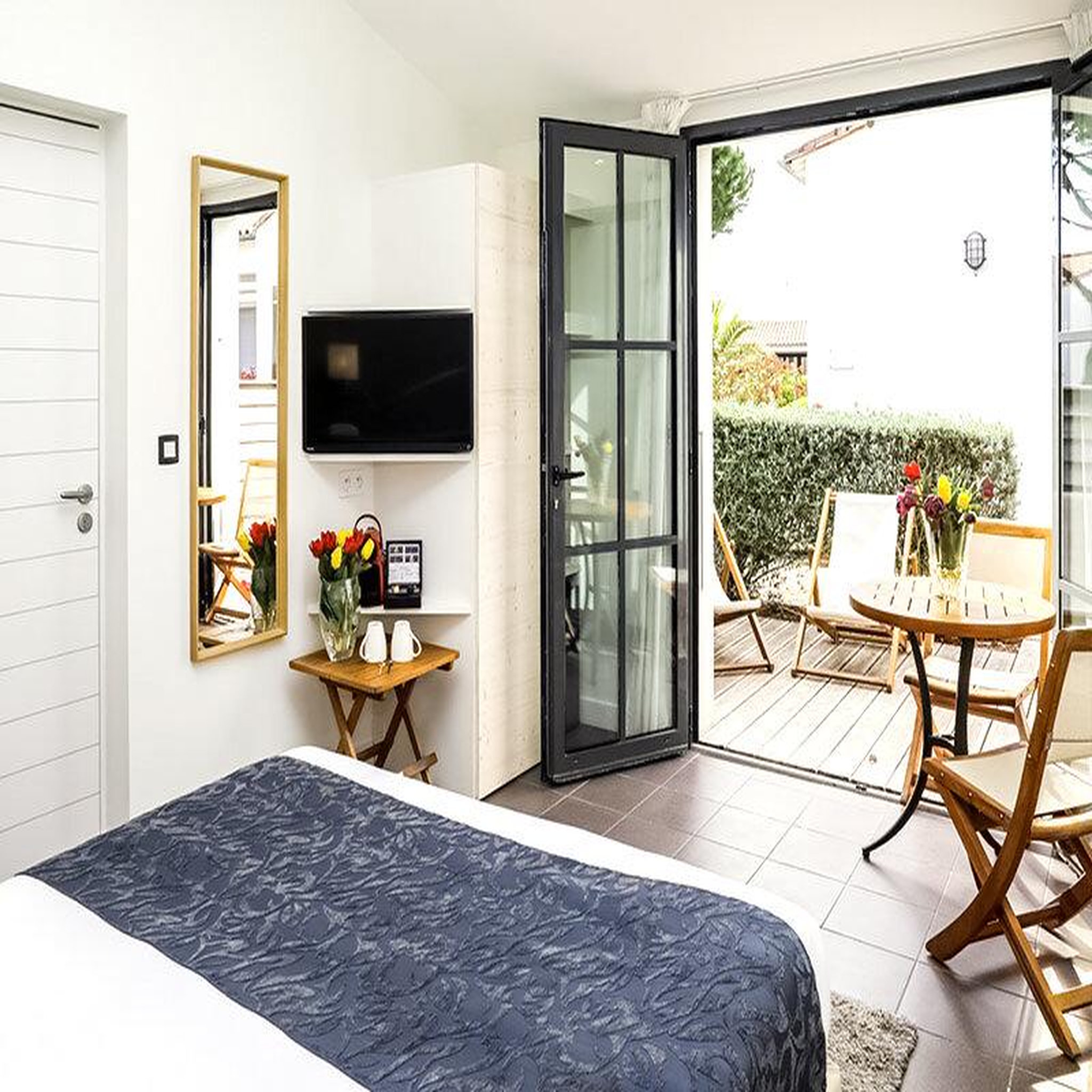 Voir la diapositive 2 : Smartbox Séjour relaxant avec accès à l'espace détente au bord de l'océan atlantique - coffret cadeau séjour