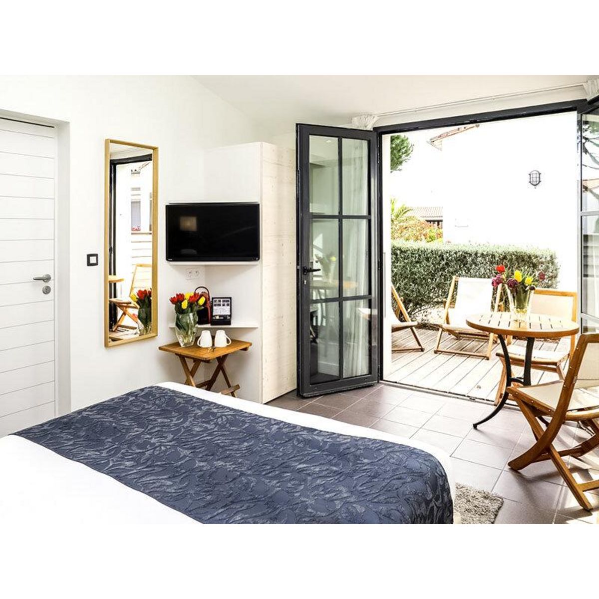 Smartbox Séjour relaxant avec accès à l'espace détente au bord de l'océan Atlantique - Coffret Cadeau Séjour