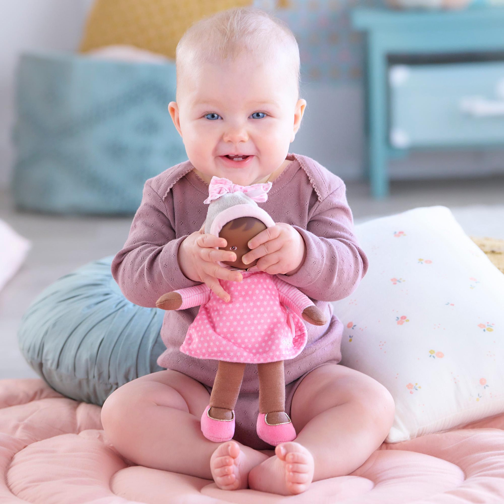 Voir la diapositive 3 : Corolle Doudou Miss Rose  Rêves d'Étoiles