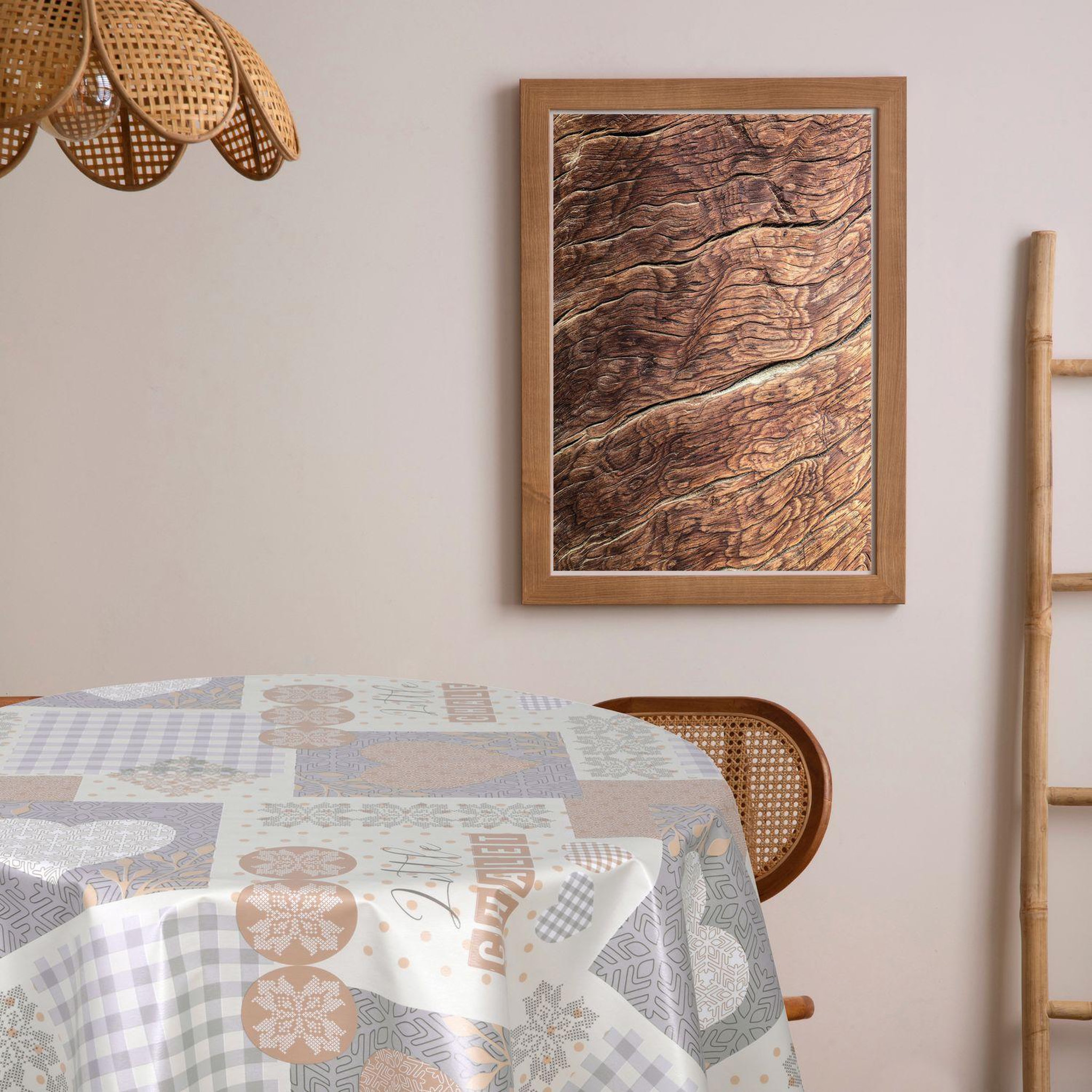 Voir la diapositive 2 : HABITABLE Nappe en toile cirée ronde hytte