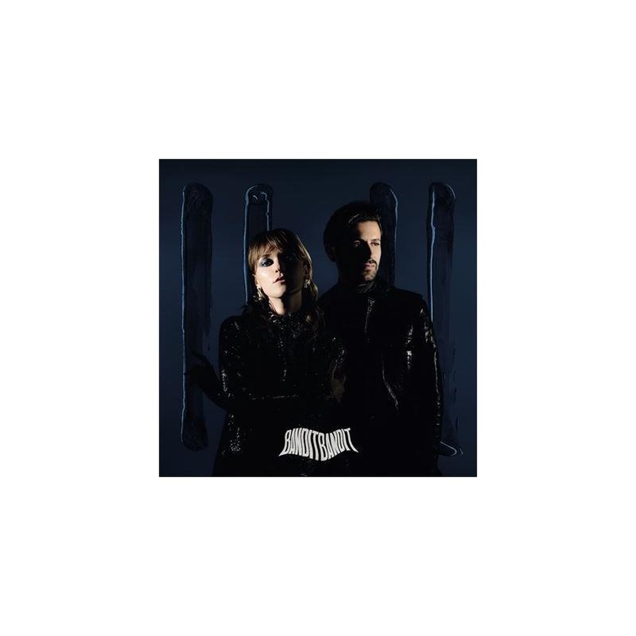 Cd dark blue stylized logo sans marque