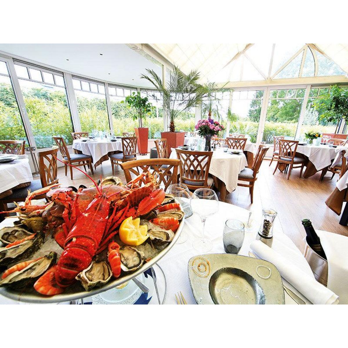 Smartbox Adresses gastronomiques : repas à la table d'un prestigieux restaurant français - Coffret Cadeau Gastronomie