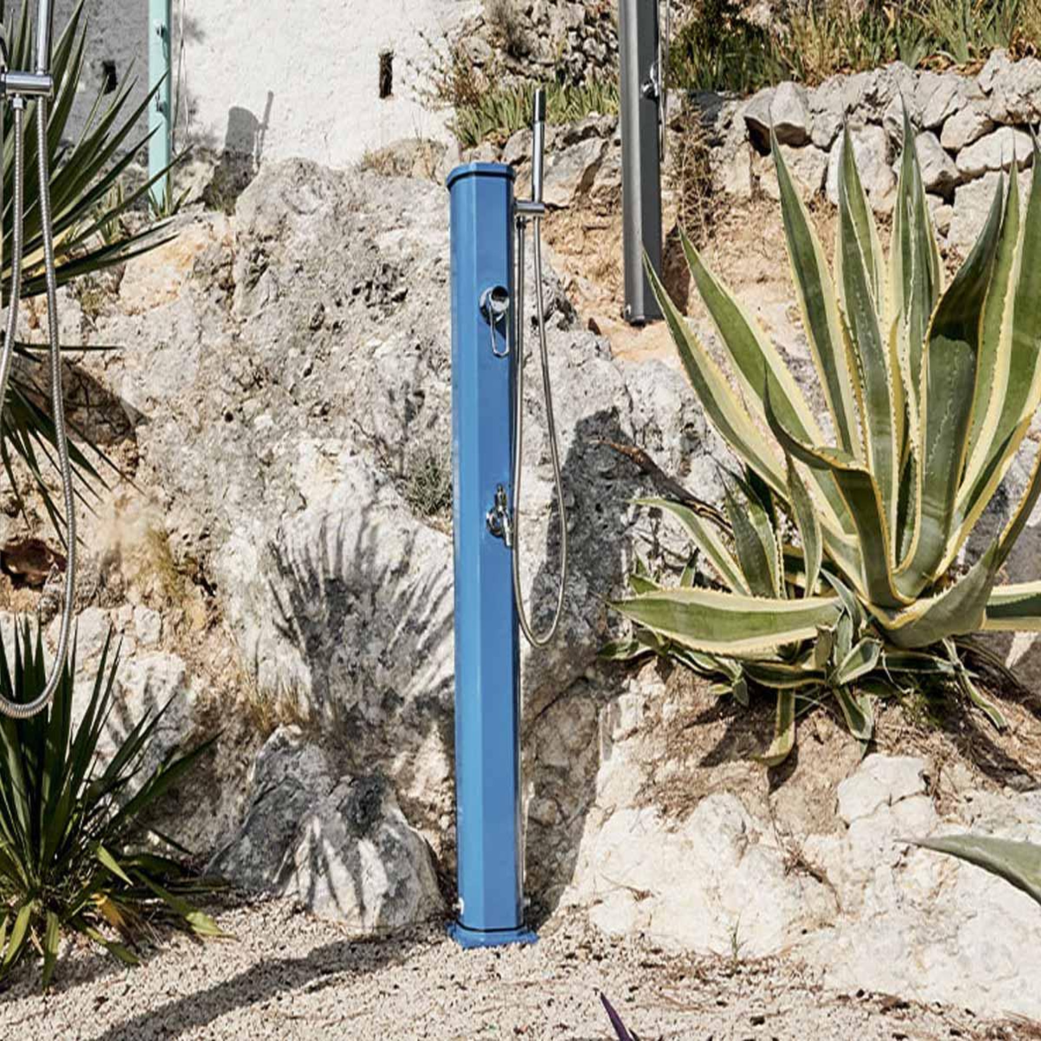 Voir la diapositive 3 : Formidra Douche solaire 20 l jolly go bleu - formidra