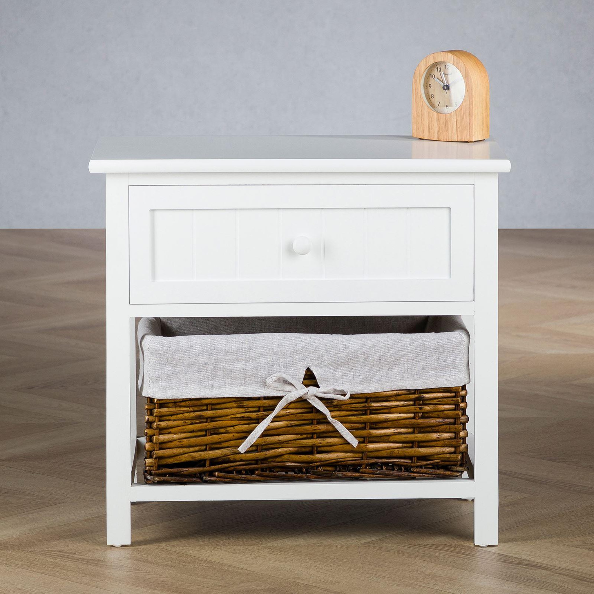 Voir la diapositive 3 : IDIMEX Table de chevet AKURE avec 1 tiroir et 1 panier en bois