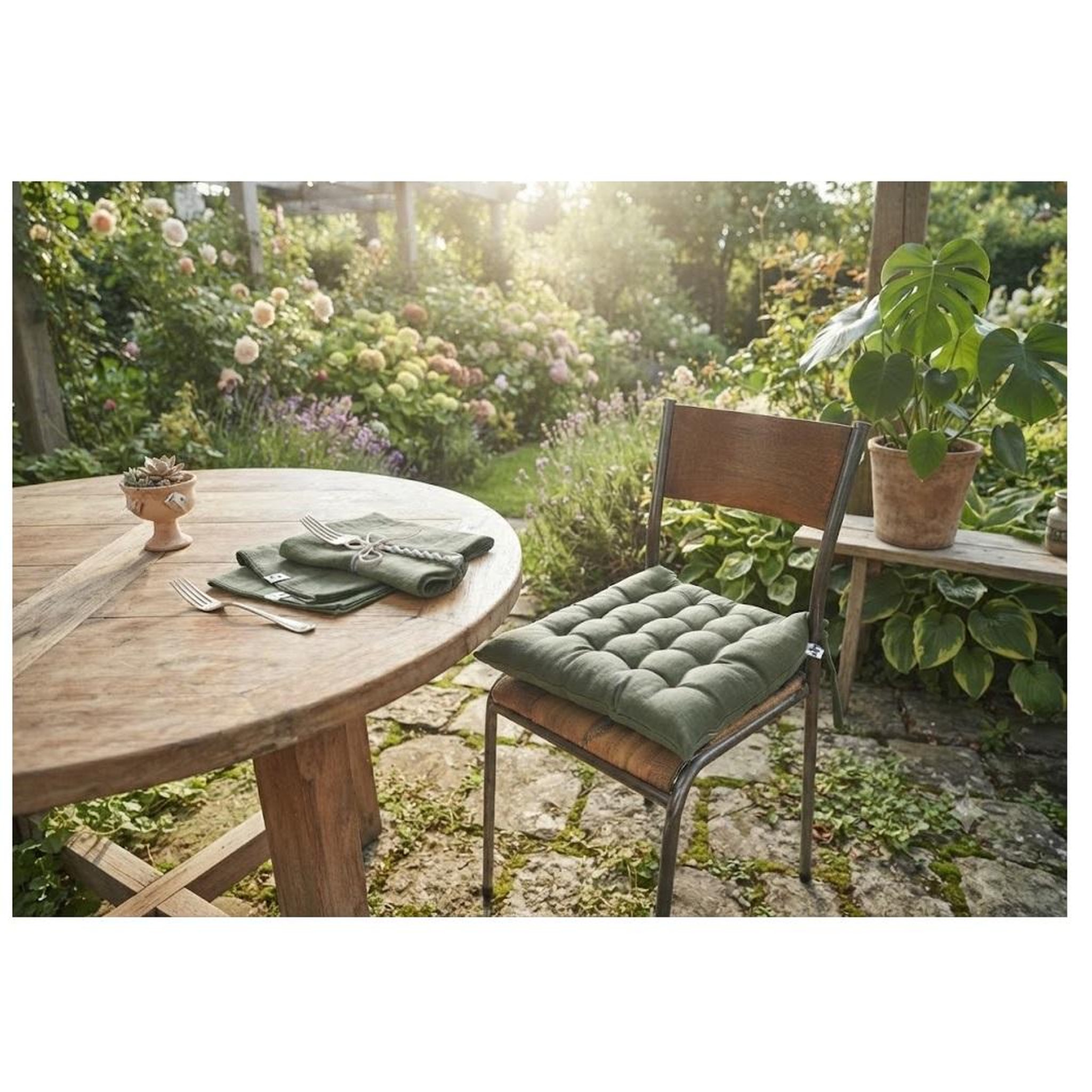Voir la diapositive 2 : Eden Assise de chaise matelassée en coton kalas