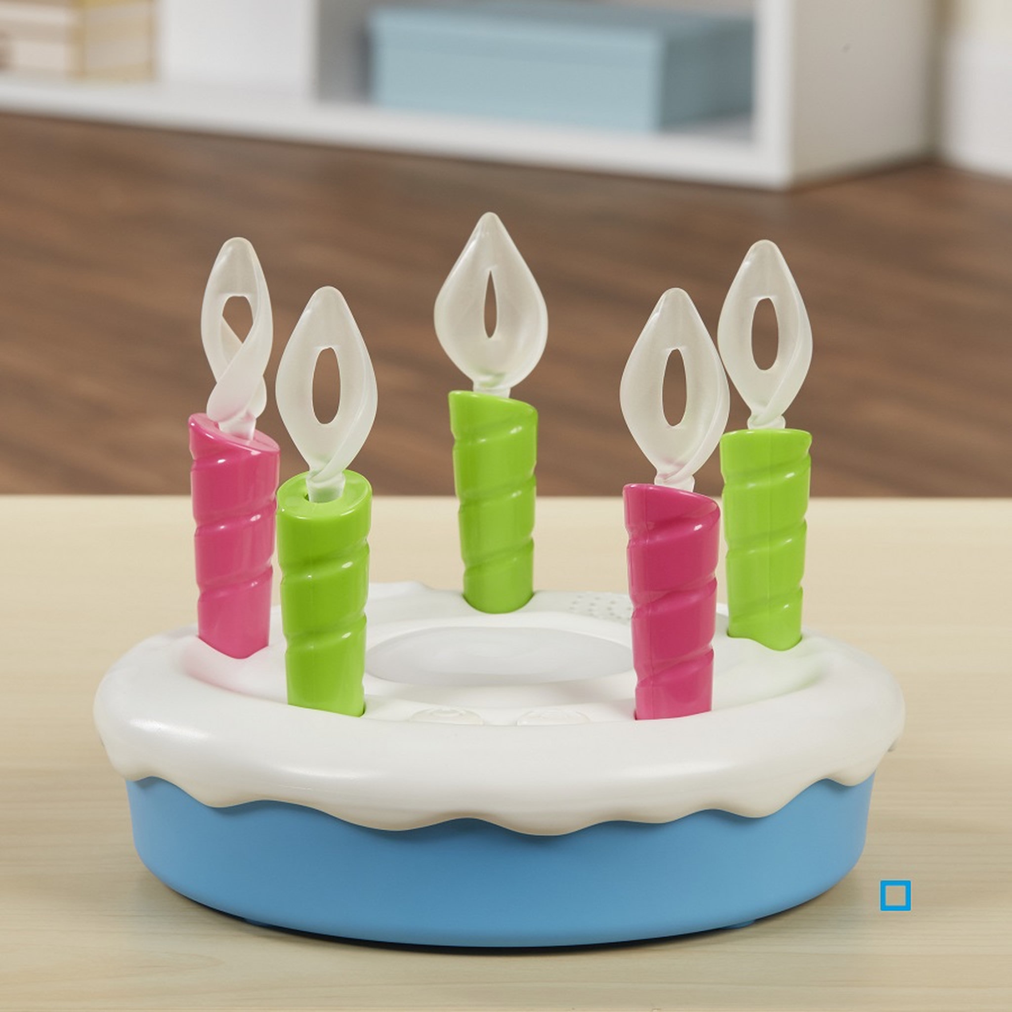 Voir la diapositive 3 : HASBRO Happy Bougies - Jeu d'action et de réflexe