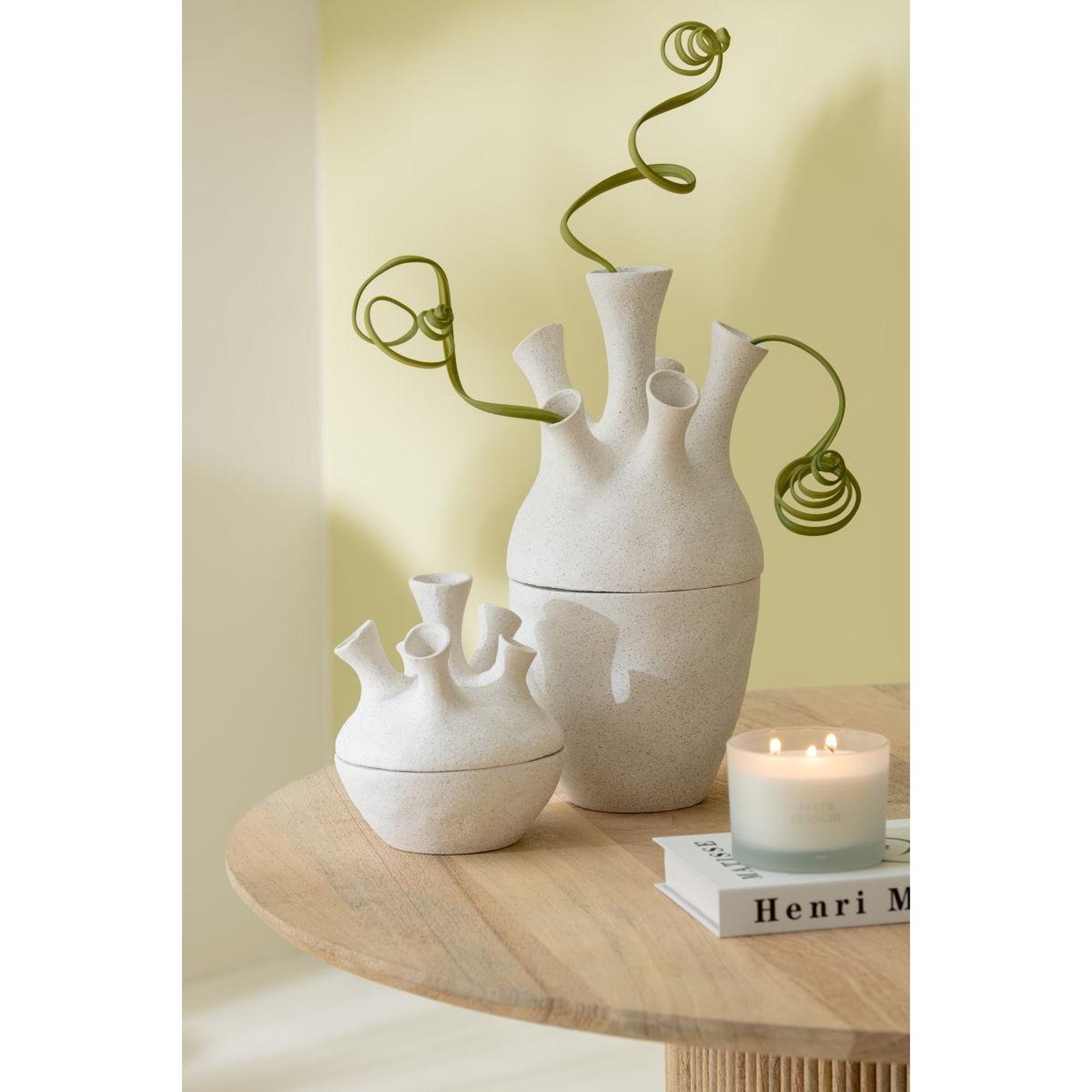 Voir la diapositive 6 : J-LINE Vase corail en argile  seymour  19cm blanc