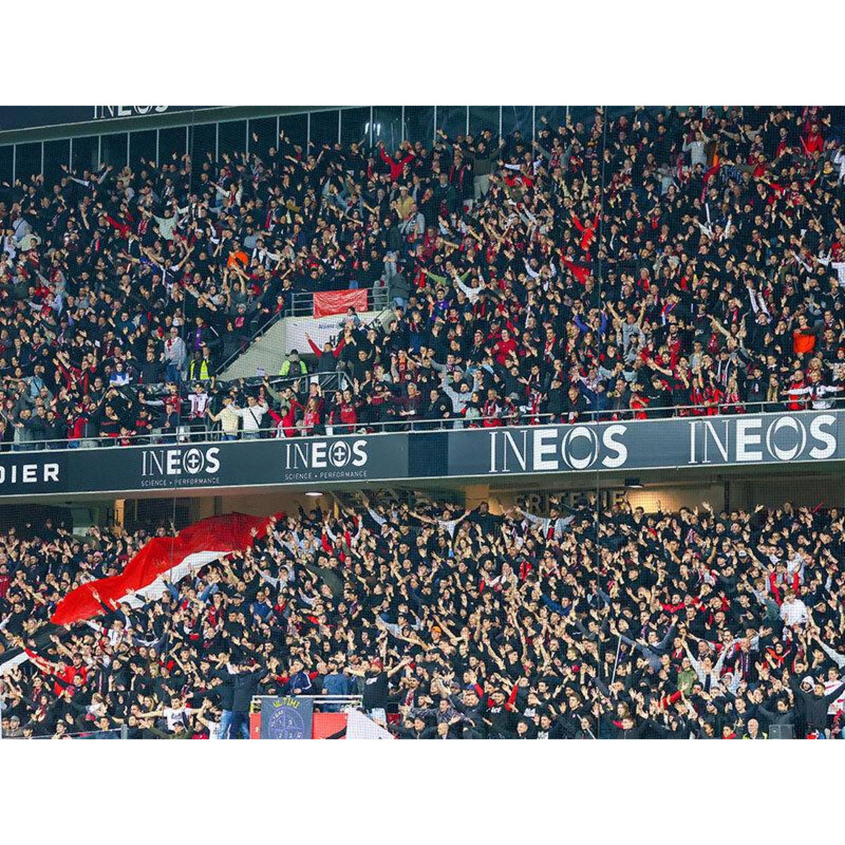 Smartbox Coffret Argent : 89,99 € à valoir sur la billetterie de l'OGC Nice pour 2 personnes - Coffret Cadeau Sport & Aventure