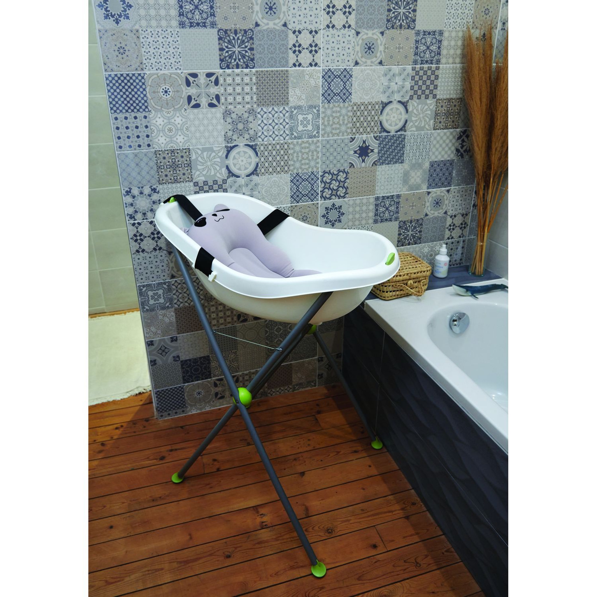 Voir la diapositive 8 : TINEO Coussin de bain Panda