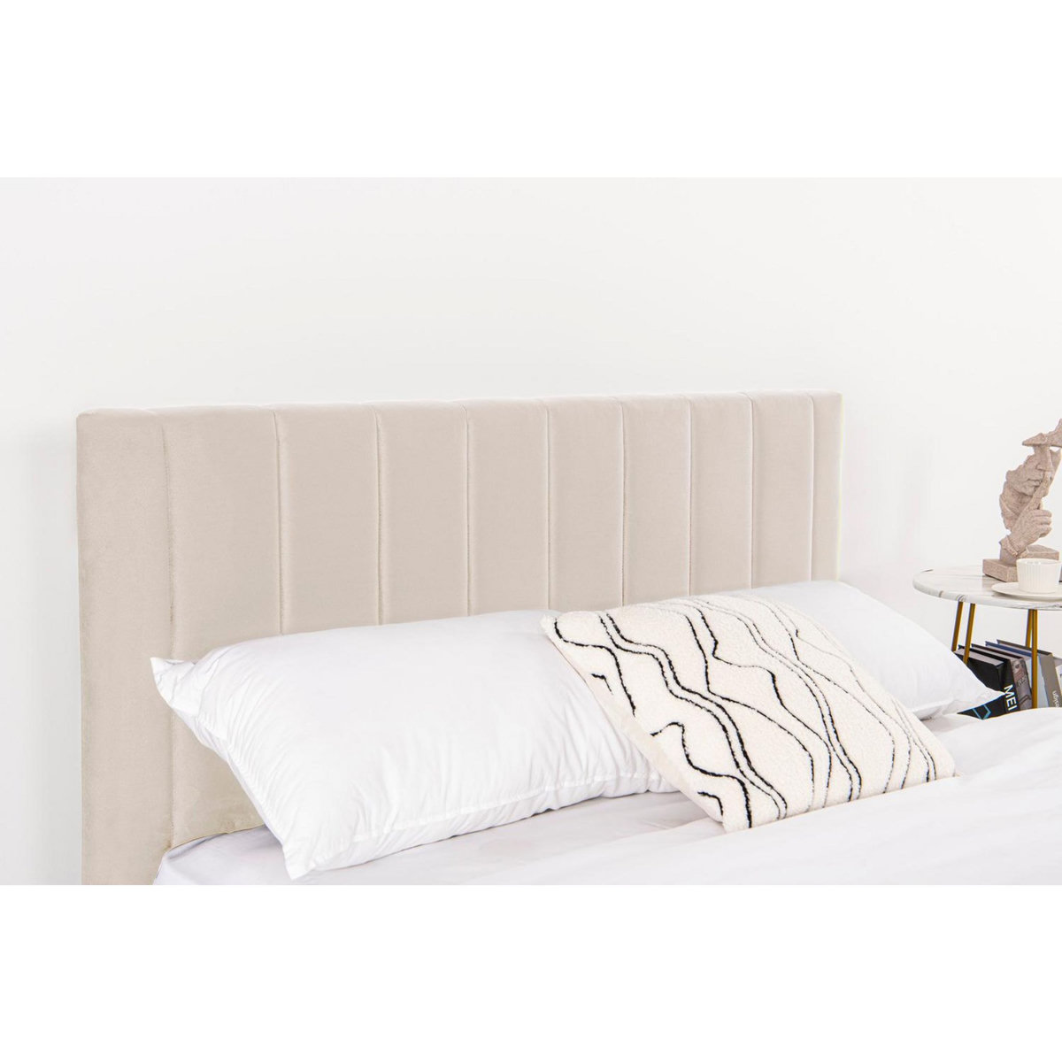 CONCEPT USINE Lit 140x190 cm en velours beige CAMBRIDGE