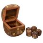 Voir la diapositive 4 : ATMOSPHERA Jeu de Dés Déco  Bois  6cm Marron