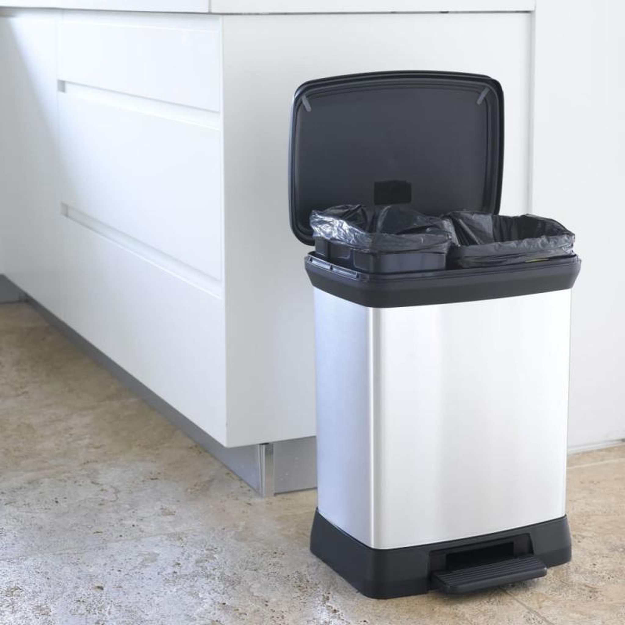 Voir la diapositive 6 : CURVER Curver Poubelle duo à pédale Deco 10L+18L Argenté